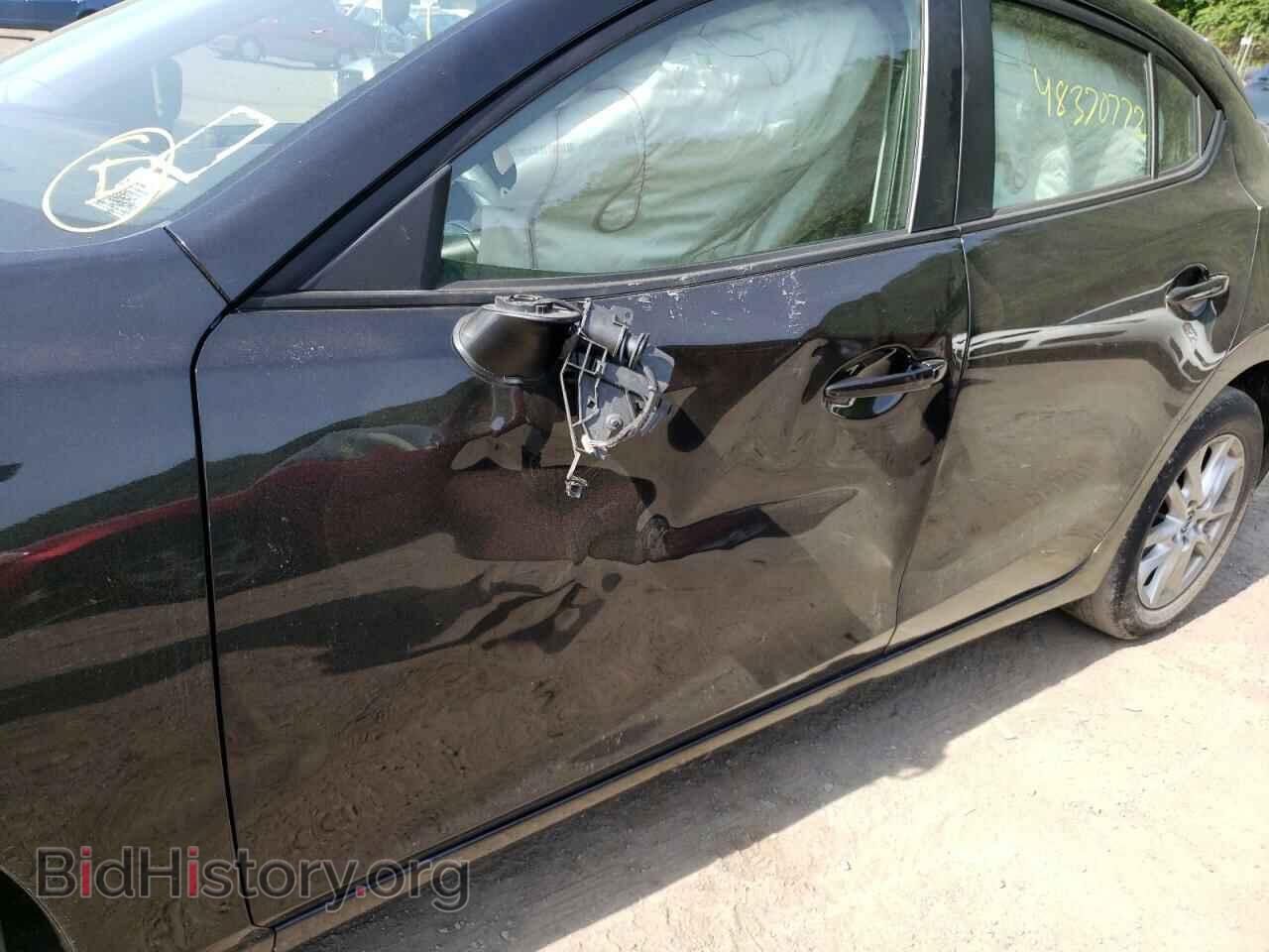 2018 MAZDA 3 - VIN: 3MZBN1K77JM213646 - Фото 9
