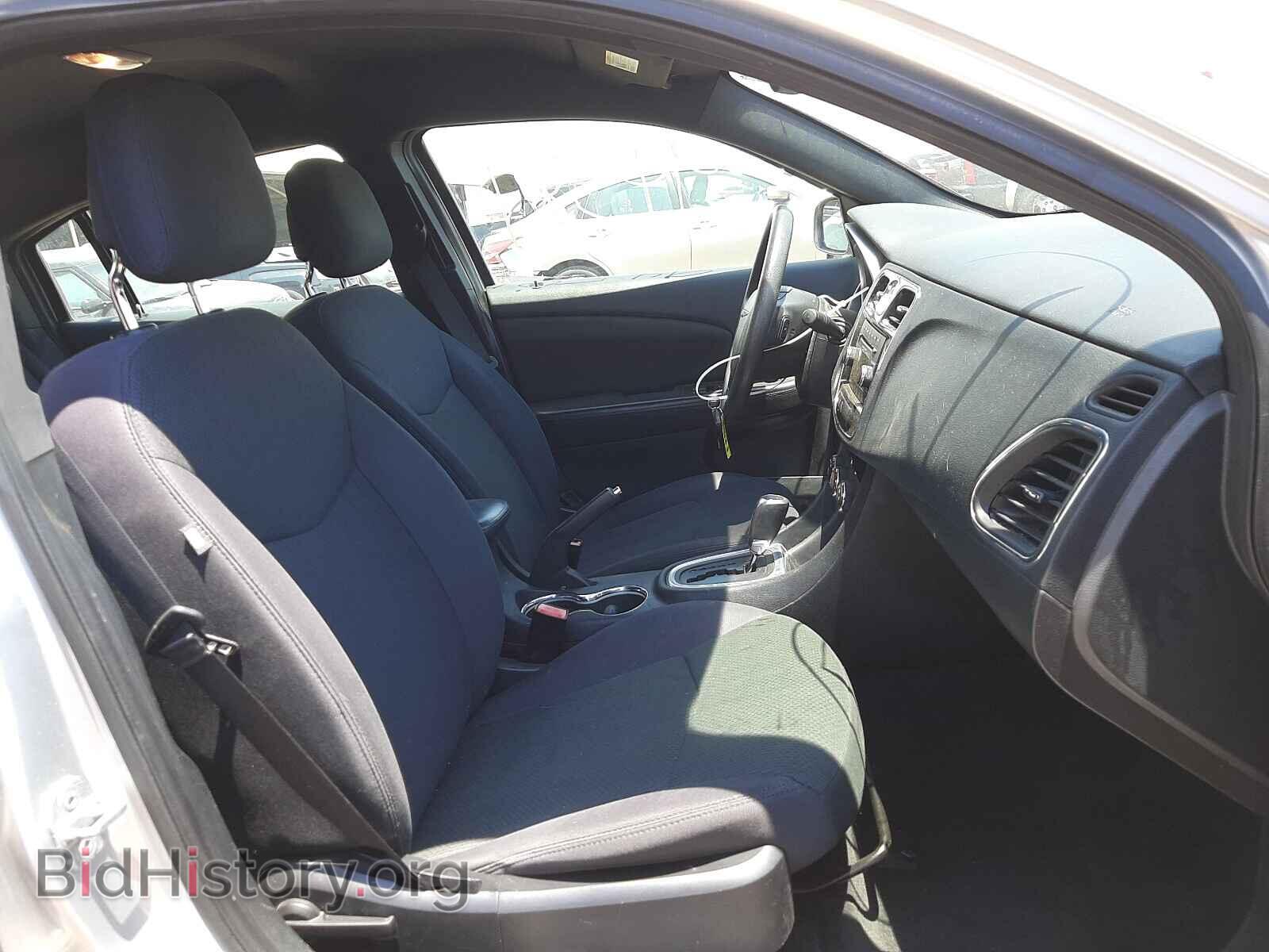 2012 CHRYSLER 200 - VIN: 1C3CCBAB8CN191372 - Фото 5