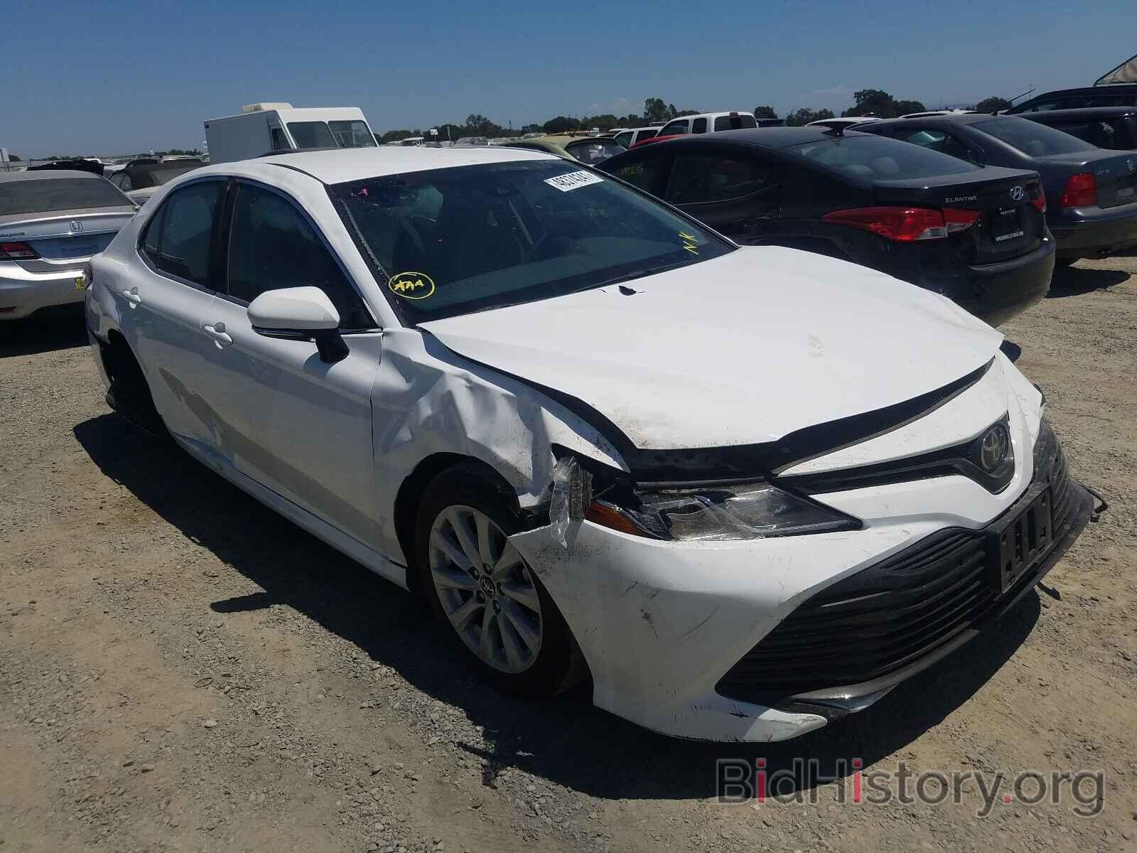 Photo 4T1B11HK3JU644261 - TOYOTA CAMRY 2018