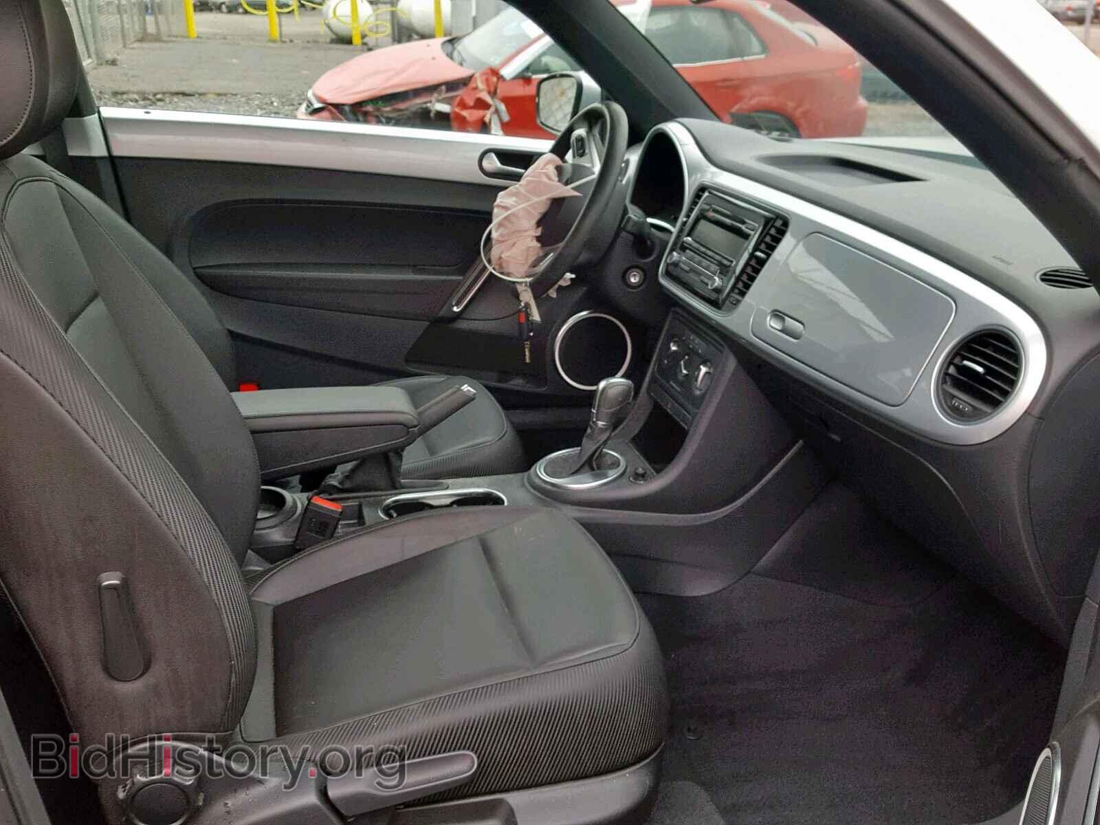 2014 VOLKSWAGEN BEETLE - VIN: 3VWJ17AT7EM652036 - Фото 5