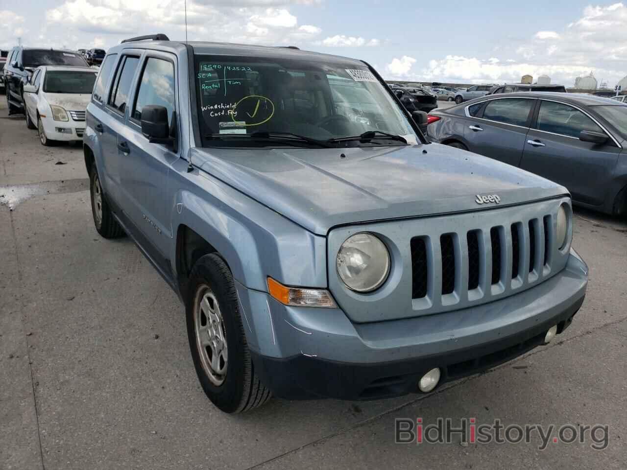 Photo 1C4NJPBA2DD121841 - JEEP PATRIOT 2013