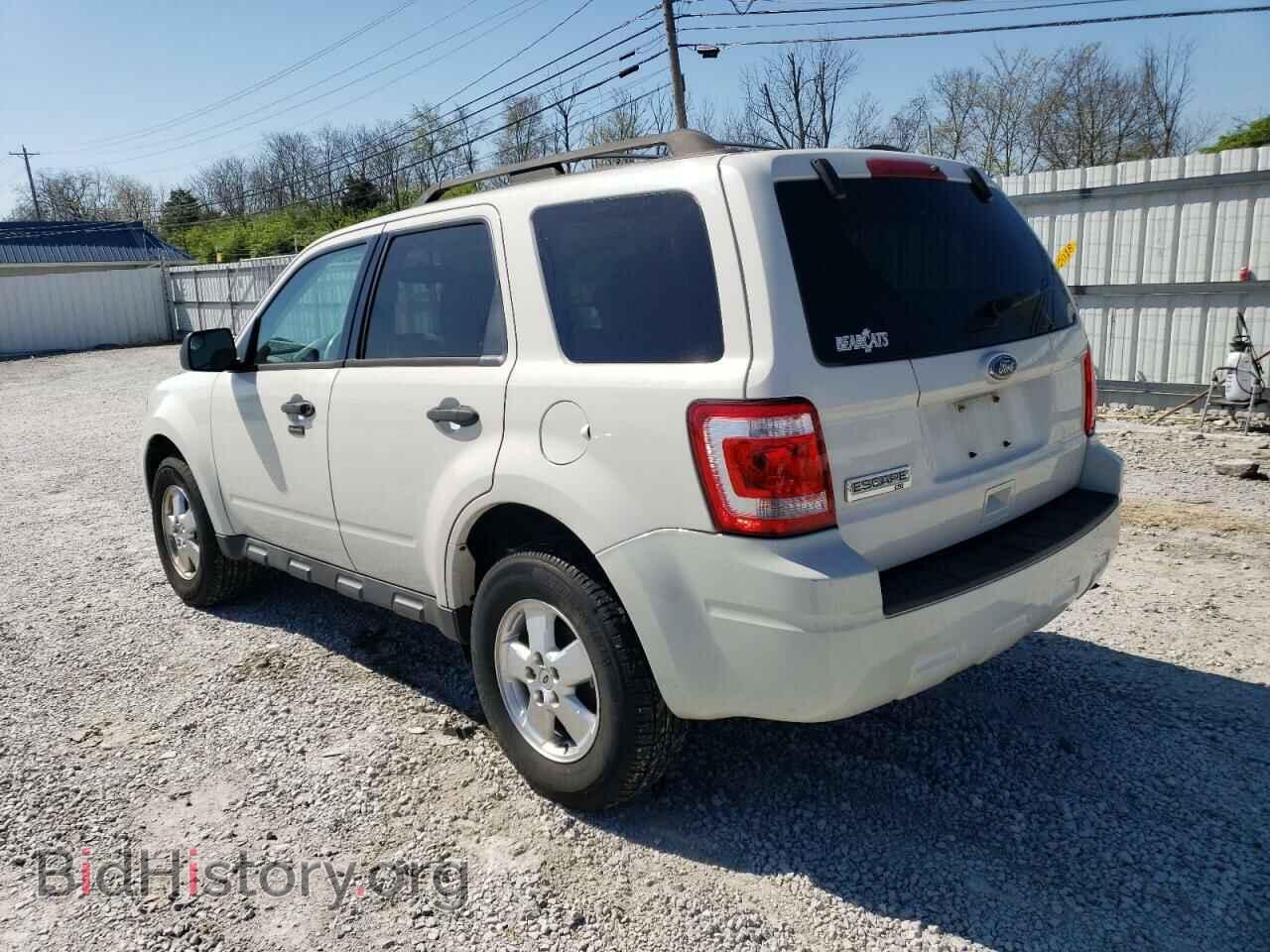 2011 FORD ESCAPE - VIN: 1FMCU0D73BKC49873 - Фото 2