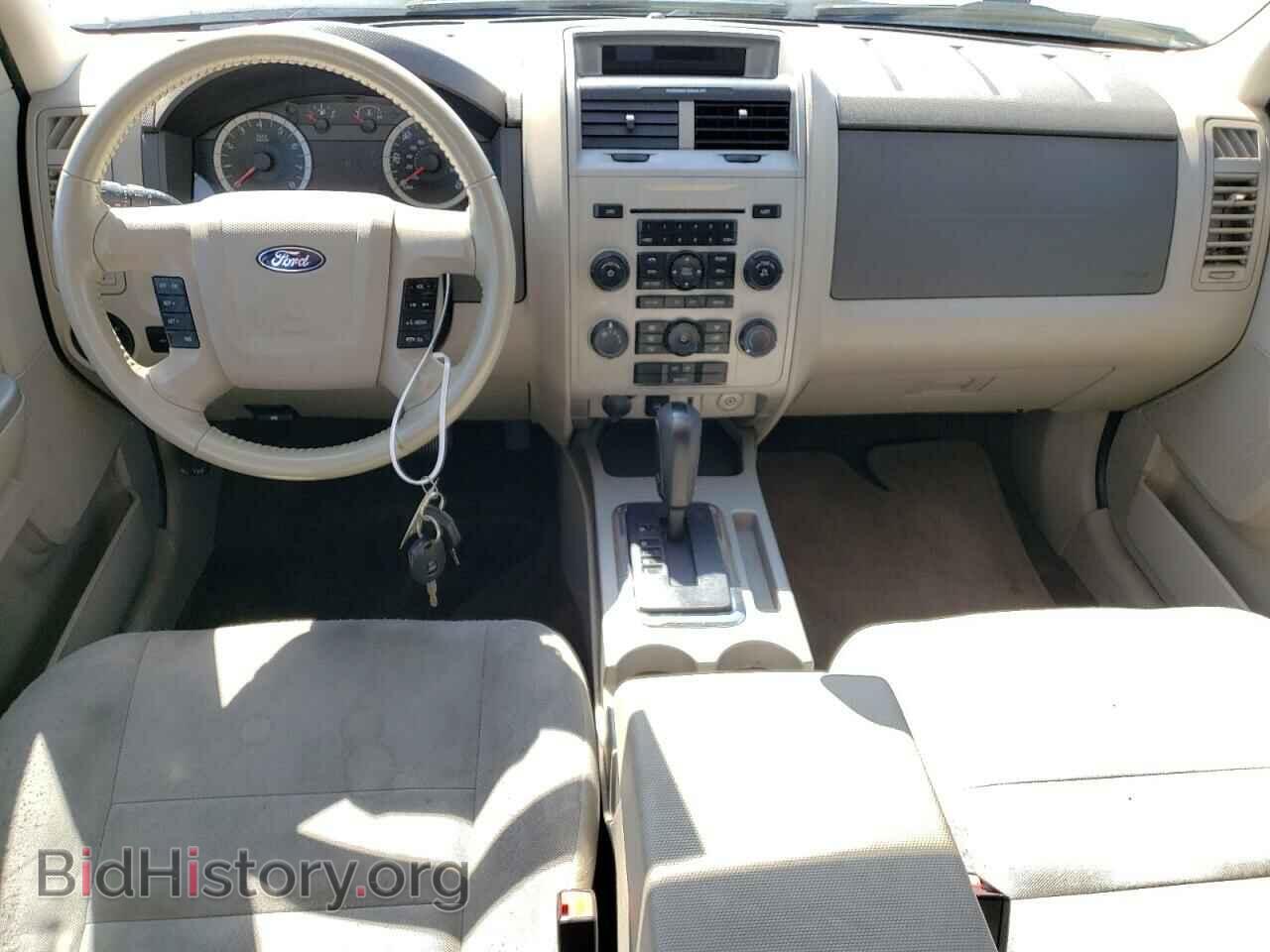 2011 FORD ESCAPE - VIN: 1FMCU0D73BKC49873 - Фото 8