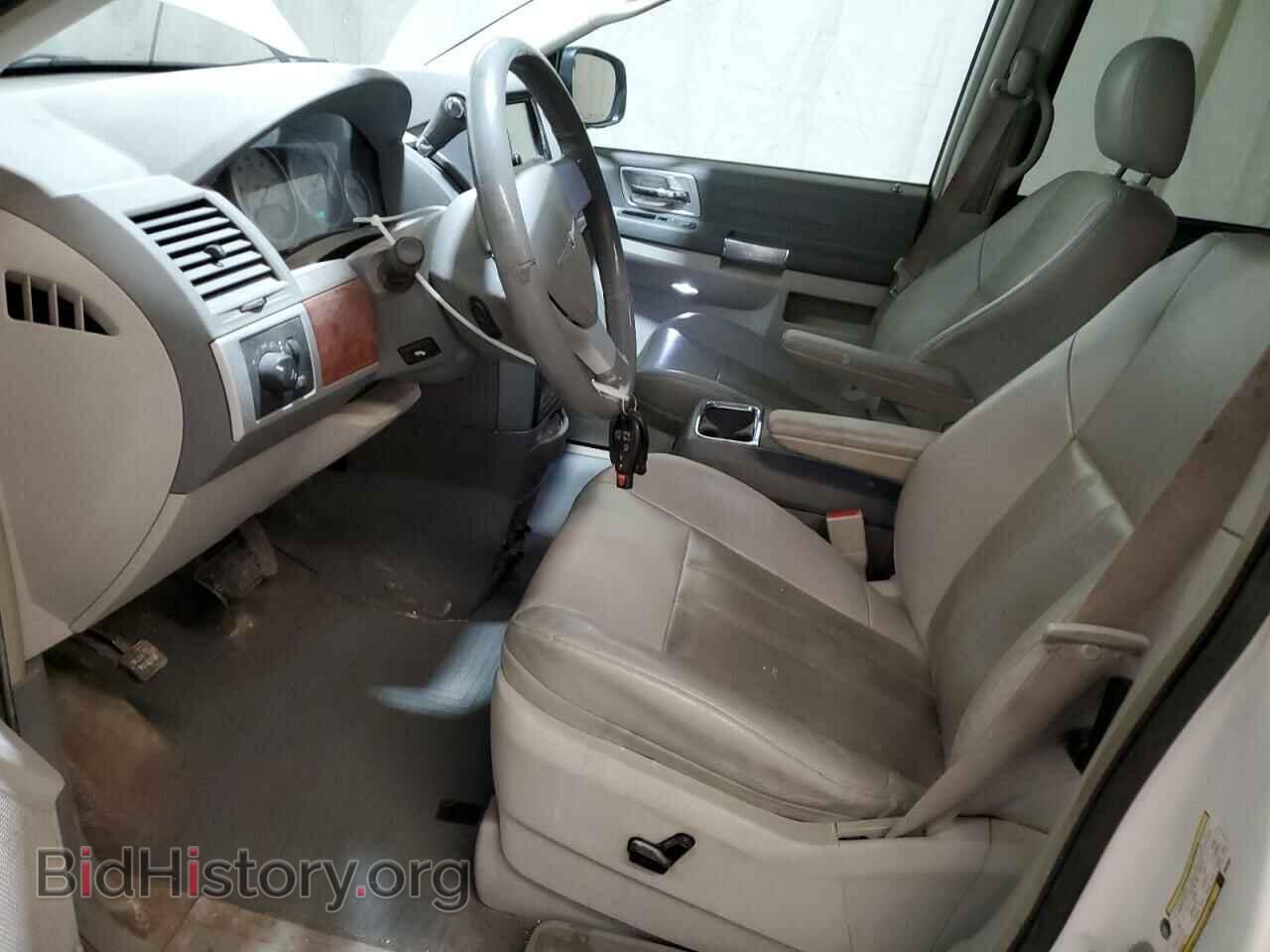 2008 CHRYSLER MINIVAN - VIN: 2A8HR54P38R623667 - Фото 7