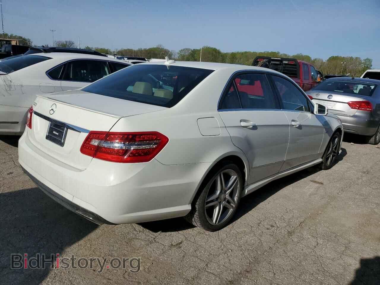 2012 MERCEDES-BENZ E-CLASS - VIN: WDDHF5KB2CA557364 - Фото 3