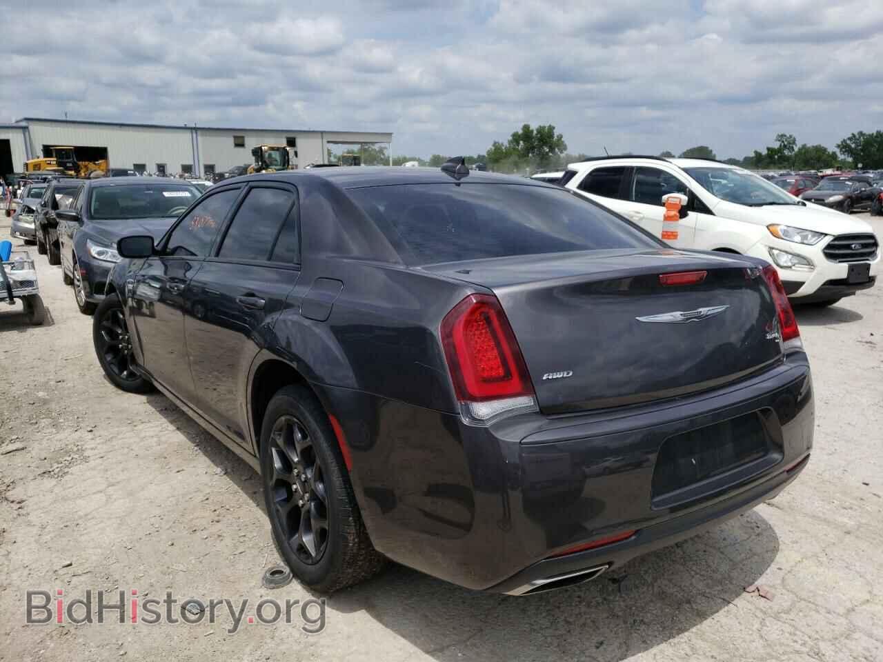 2019 CHRYSLER 300 - VIN: 2C3CCAGG7KH648631 - Фото 3