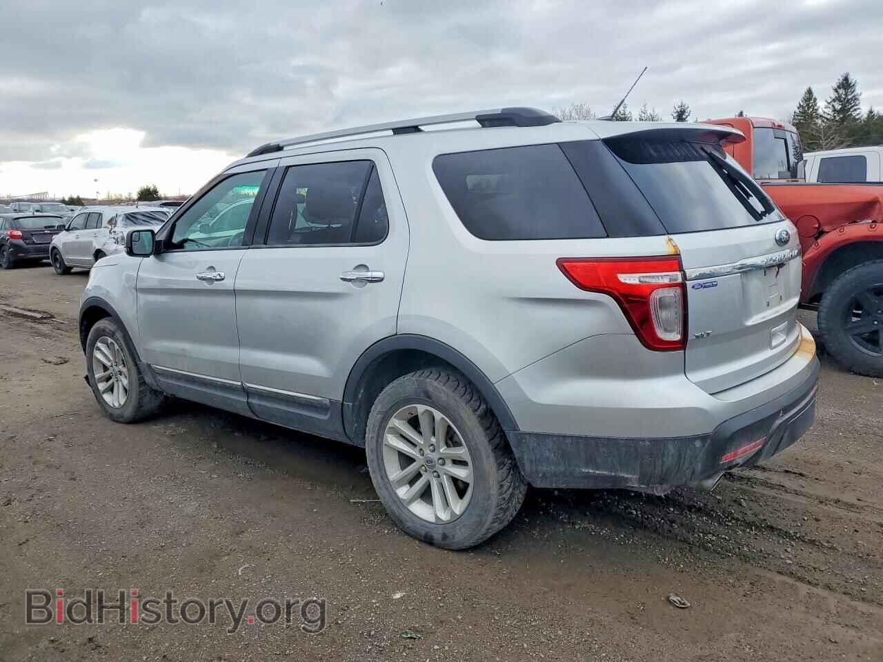 2011 FORD EXPLORER - VIN: 1FMHK8D85BGA57926 - Photo 2