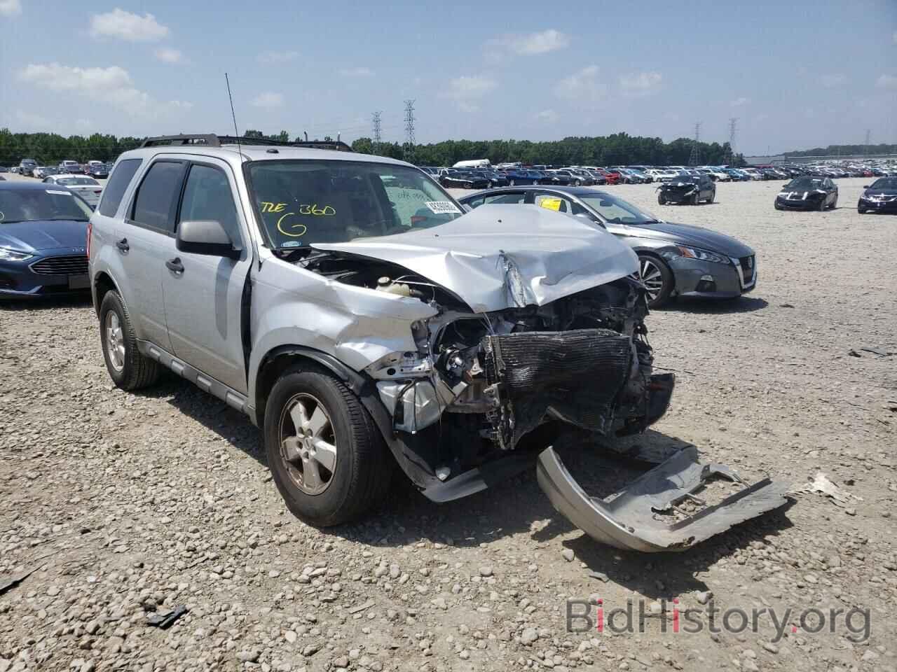 Photo 1FMCU0DG6AKB52715 - FORD ESCAPE 2010