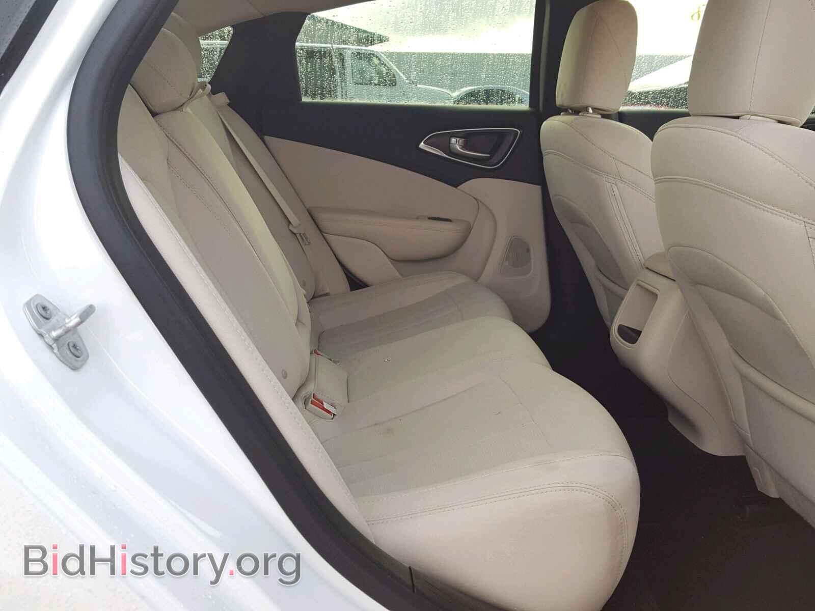 2016 CHRYSLER 200 - VIN: 1C3CCCAB0GN121019 - Фото 6