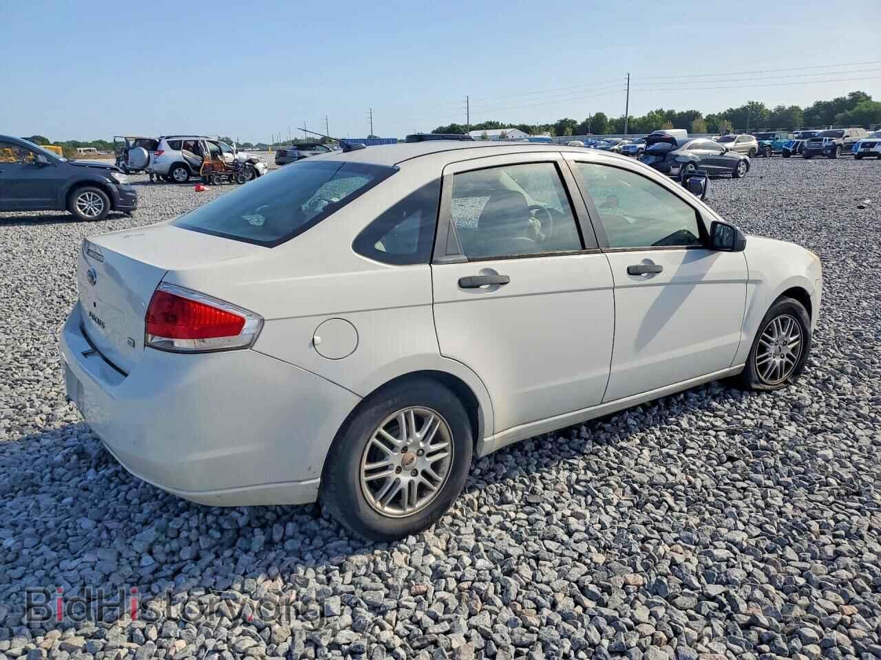 2009 FORD FOCUS - VIN: 1FAHP35N19W110012 - Photo 3