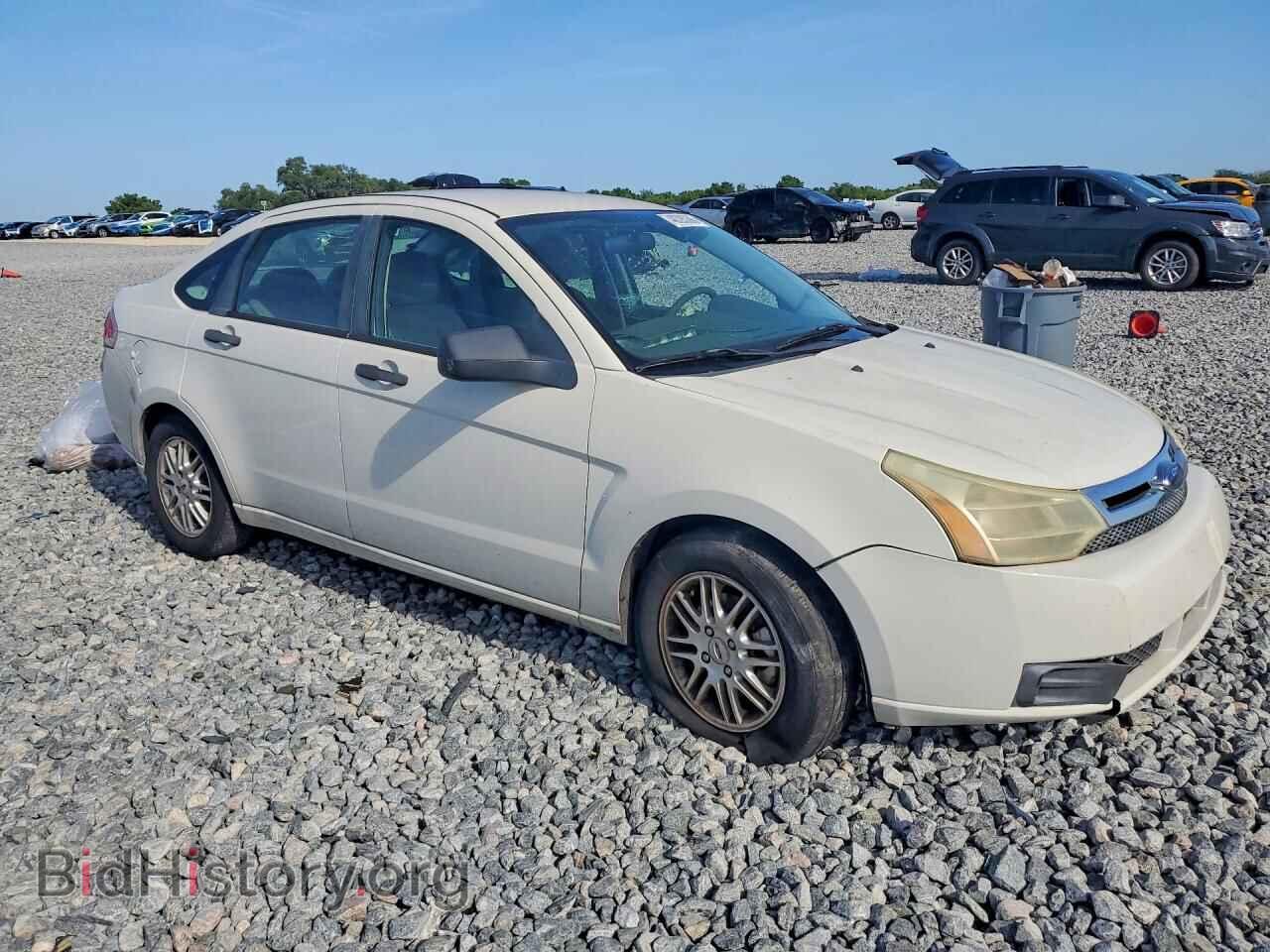 2009 FORD FOCUS - VIN: 1FAHP35N19W110012 - Photo 4