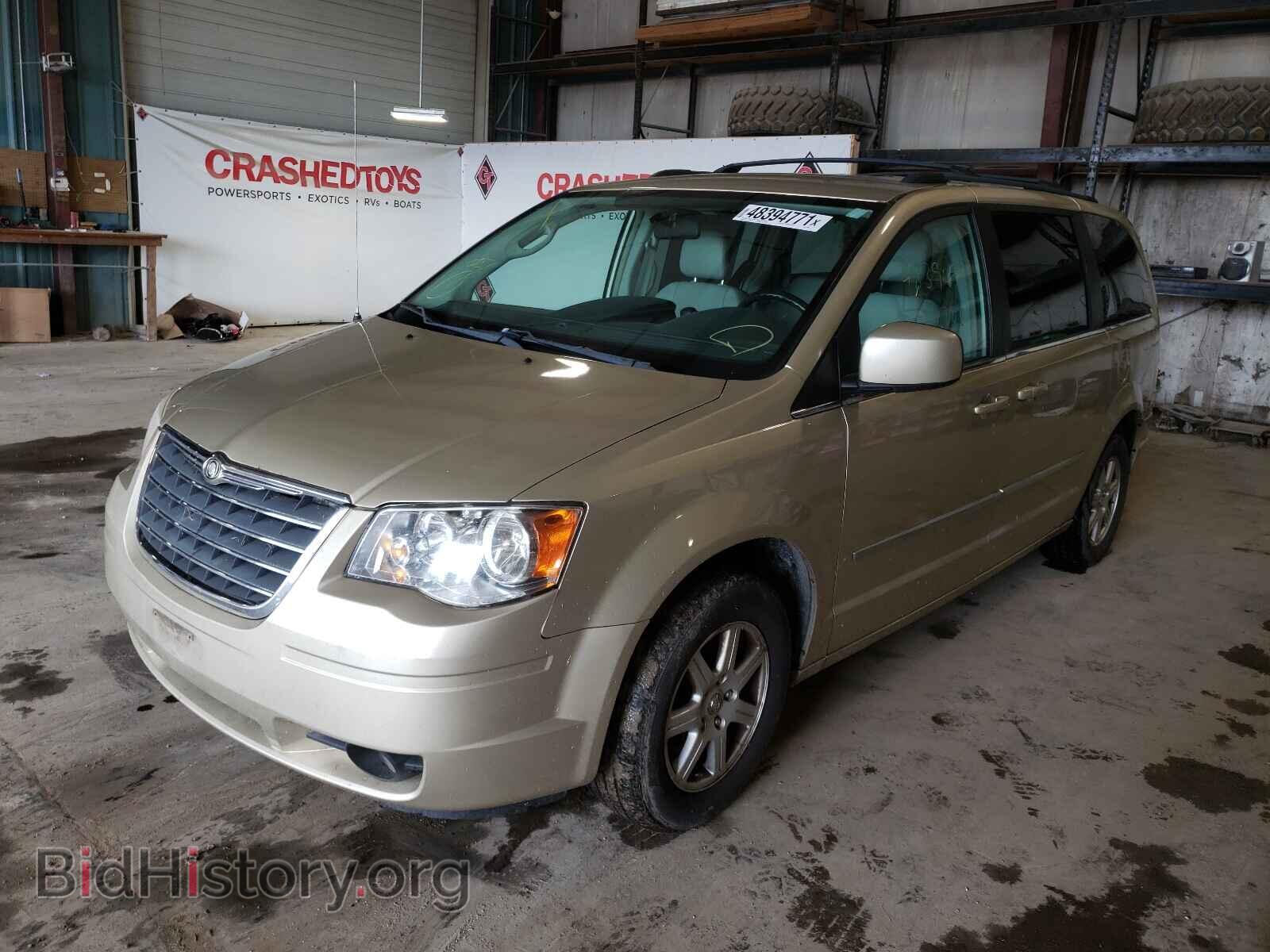 2010 CHRYSLER MINIVAN - VIN: 2A4RR8DX4AR392081 - Photo 2