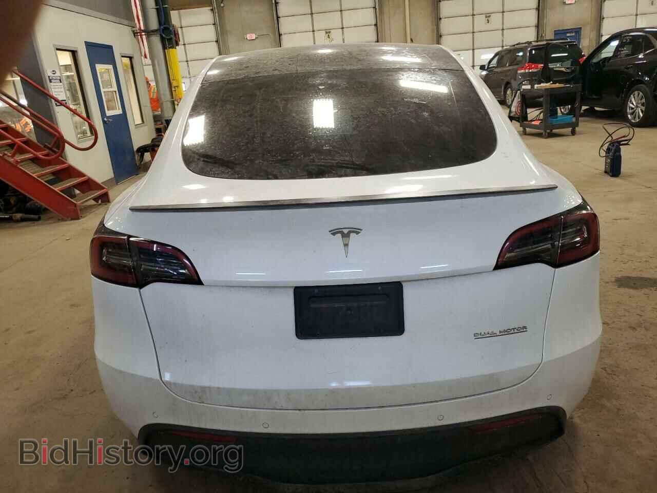 2022 TESLA MODEL Y - VIN: 7SAYGDEF3NF524306 - Фото 6