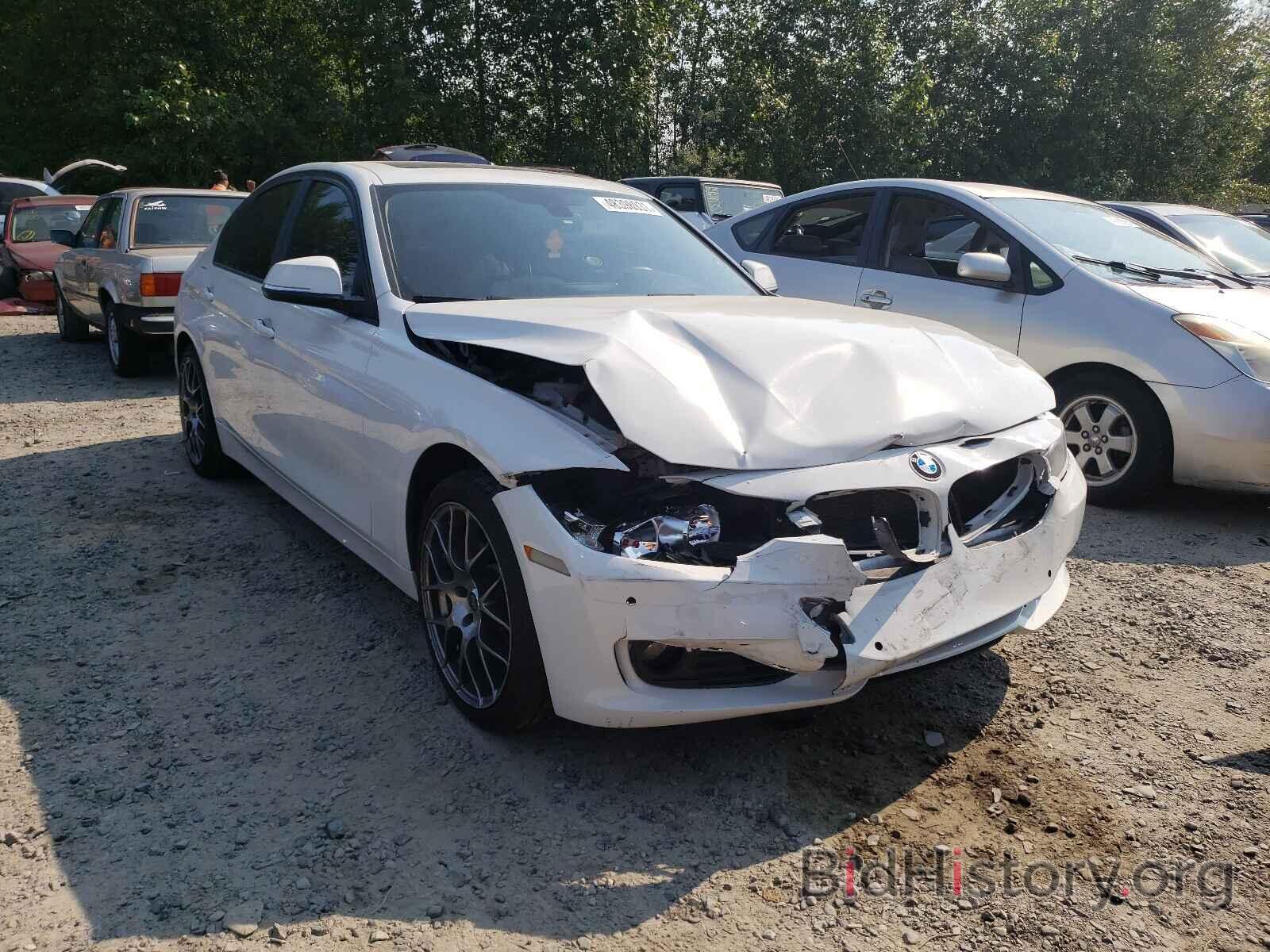 Photo WBA3B5C51FF961687 - BMW 3 SERIES 2015