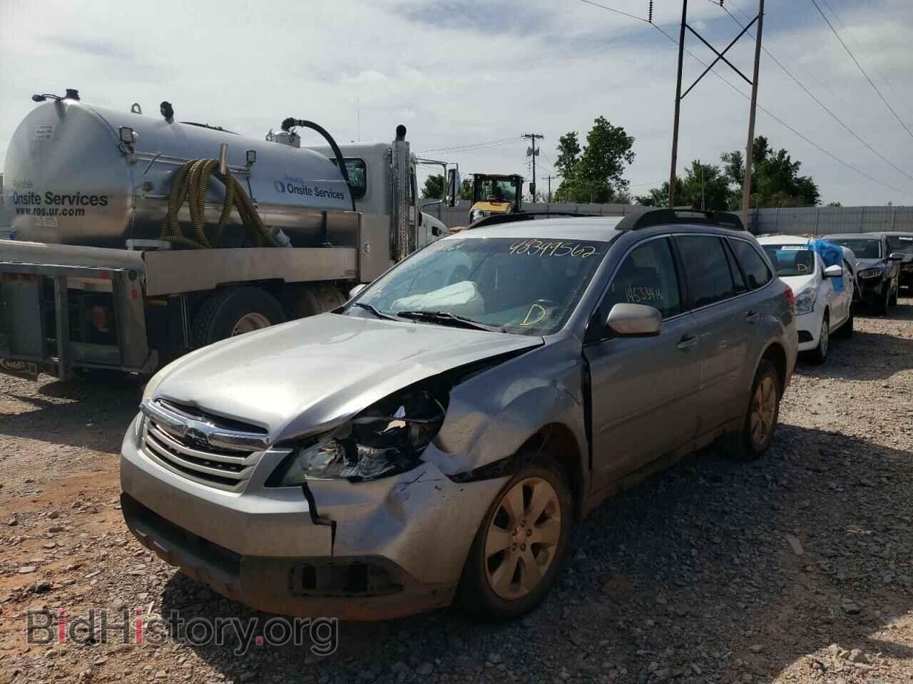 2011 SUBARU OUTBACK - VIN: 4S4BRCBC0B3409264 - Photo 2