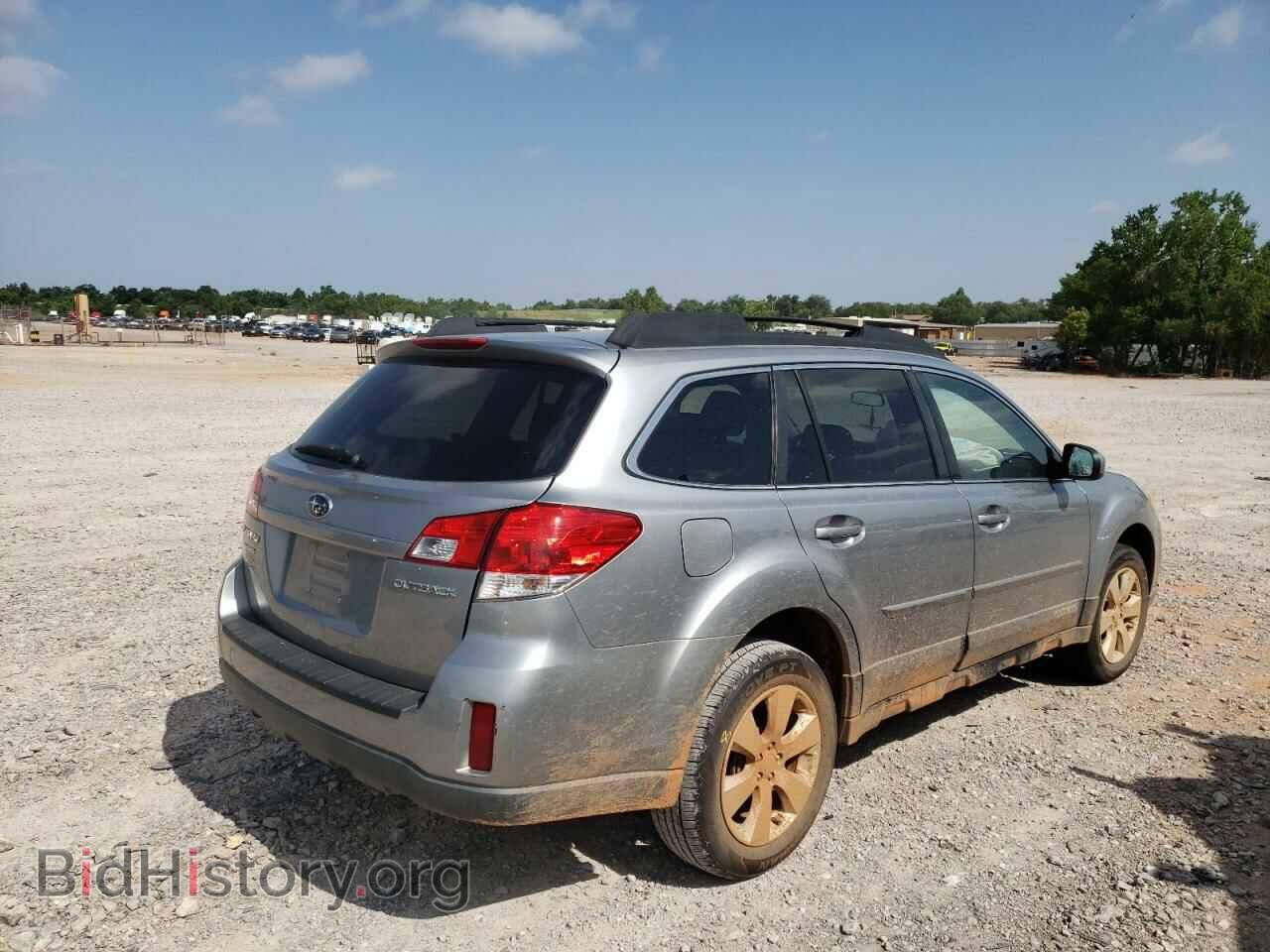 2011 SUBARU OUTBACK - VIN: 4S4BRCBC0B3409264 - Photo 4