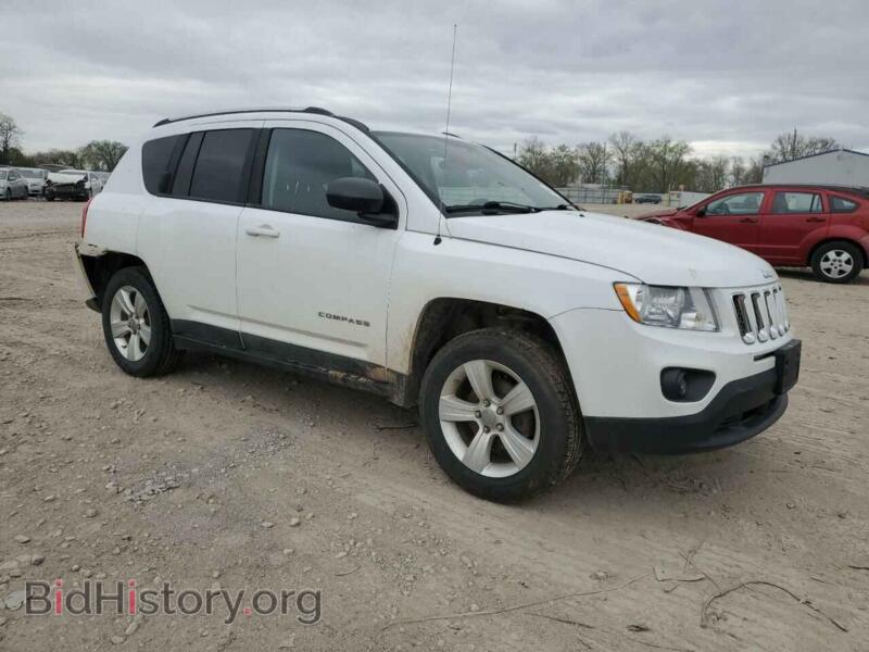 2011 Jeep COMPASS (VIN 1J4NT1FB8BD290845) — фото 4 из 13