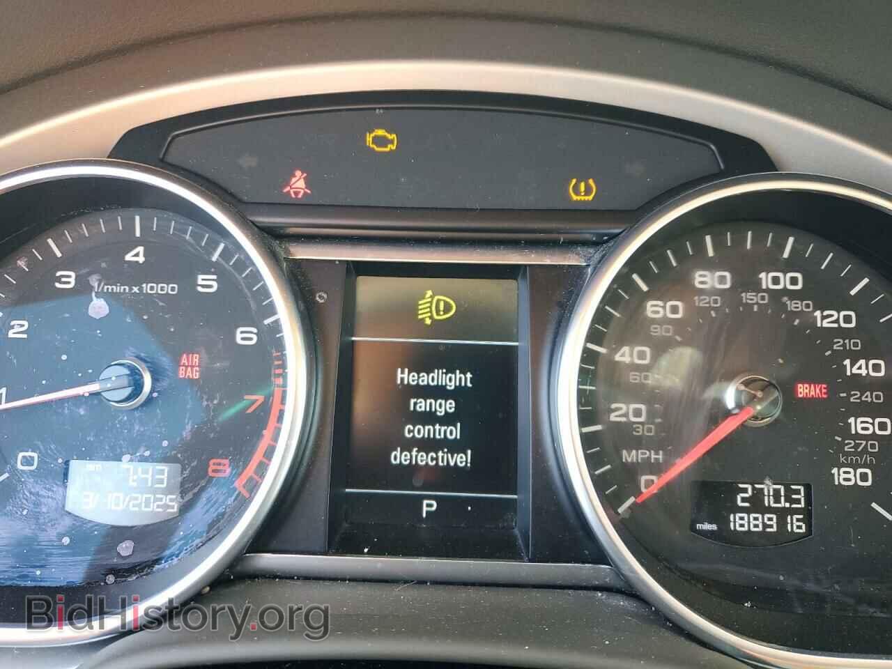 2015 AUDI Q7 - VIN: WA1LGAFEXFD015148 - Фото 9