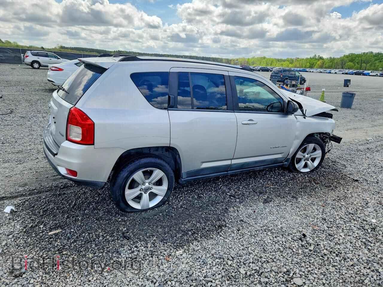 2011 JEEP COMPASS - VIN: 1J4NT1FB4BD151411 - Фото 3