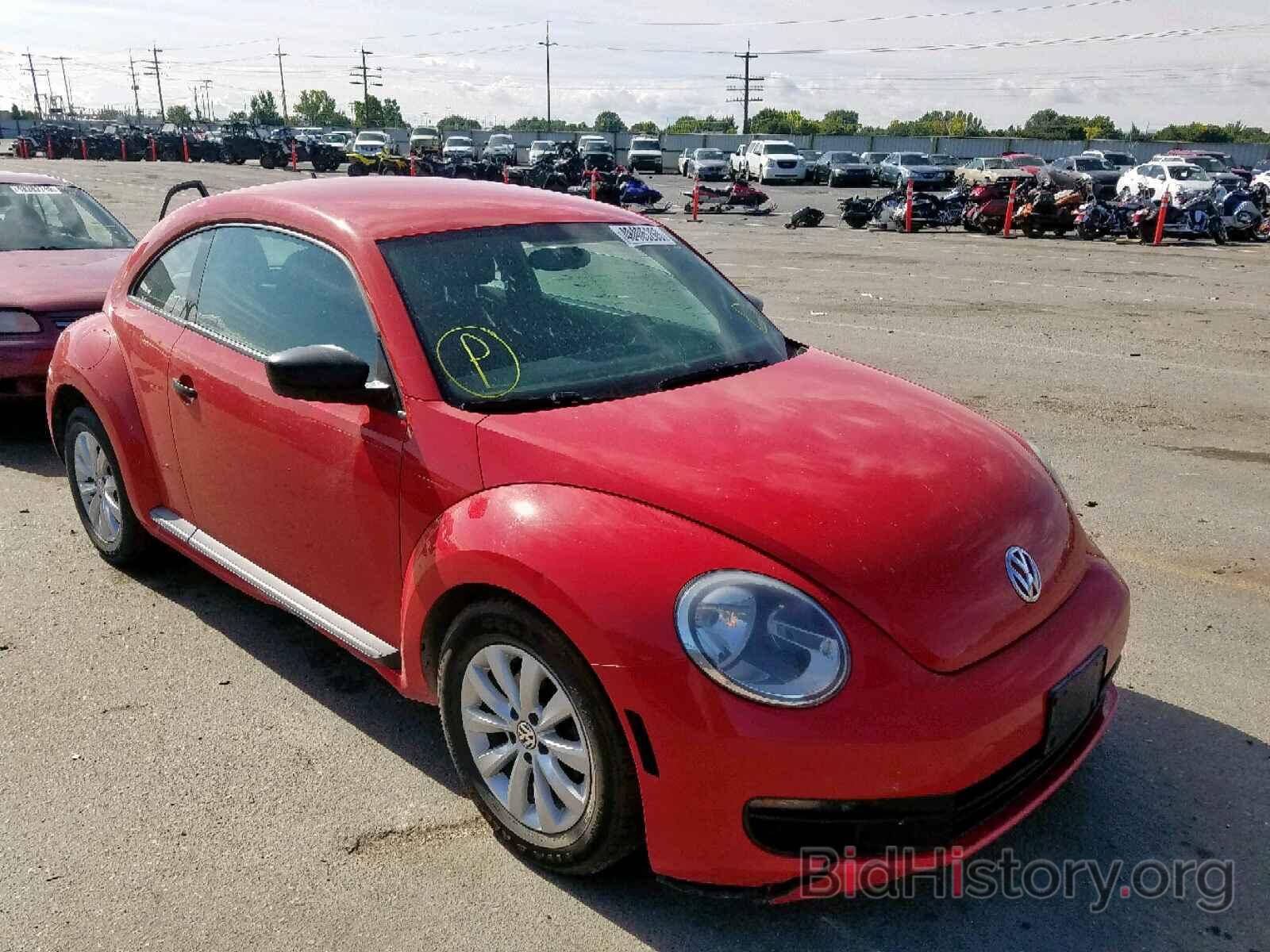 Photo 3VWFP7AT9DM631028 - VOLKSWAGEN BEETLE 2013