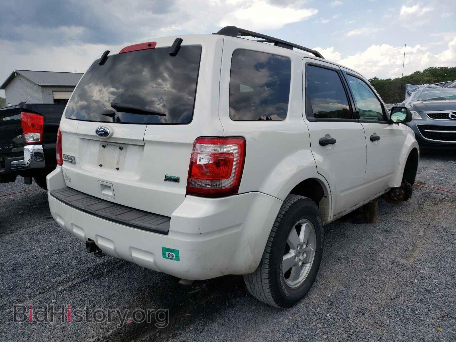 2011 FORD ESCAPE - VIN: 1FMCU9DG4BKB70829 - Фото 4