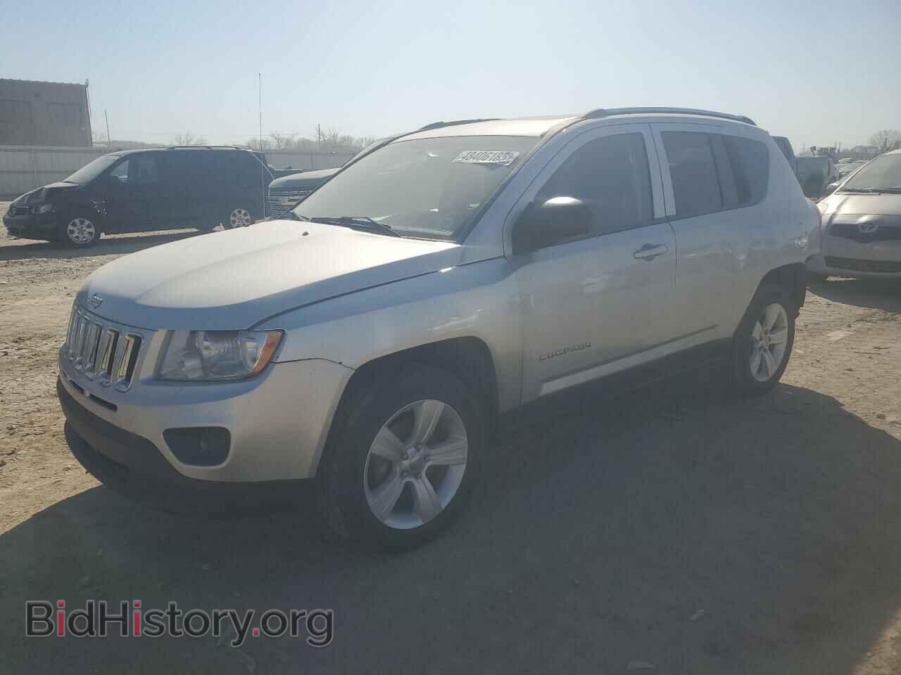 Photo 1J4NT1FB9BD253495 - JEEP COMPASS 2011