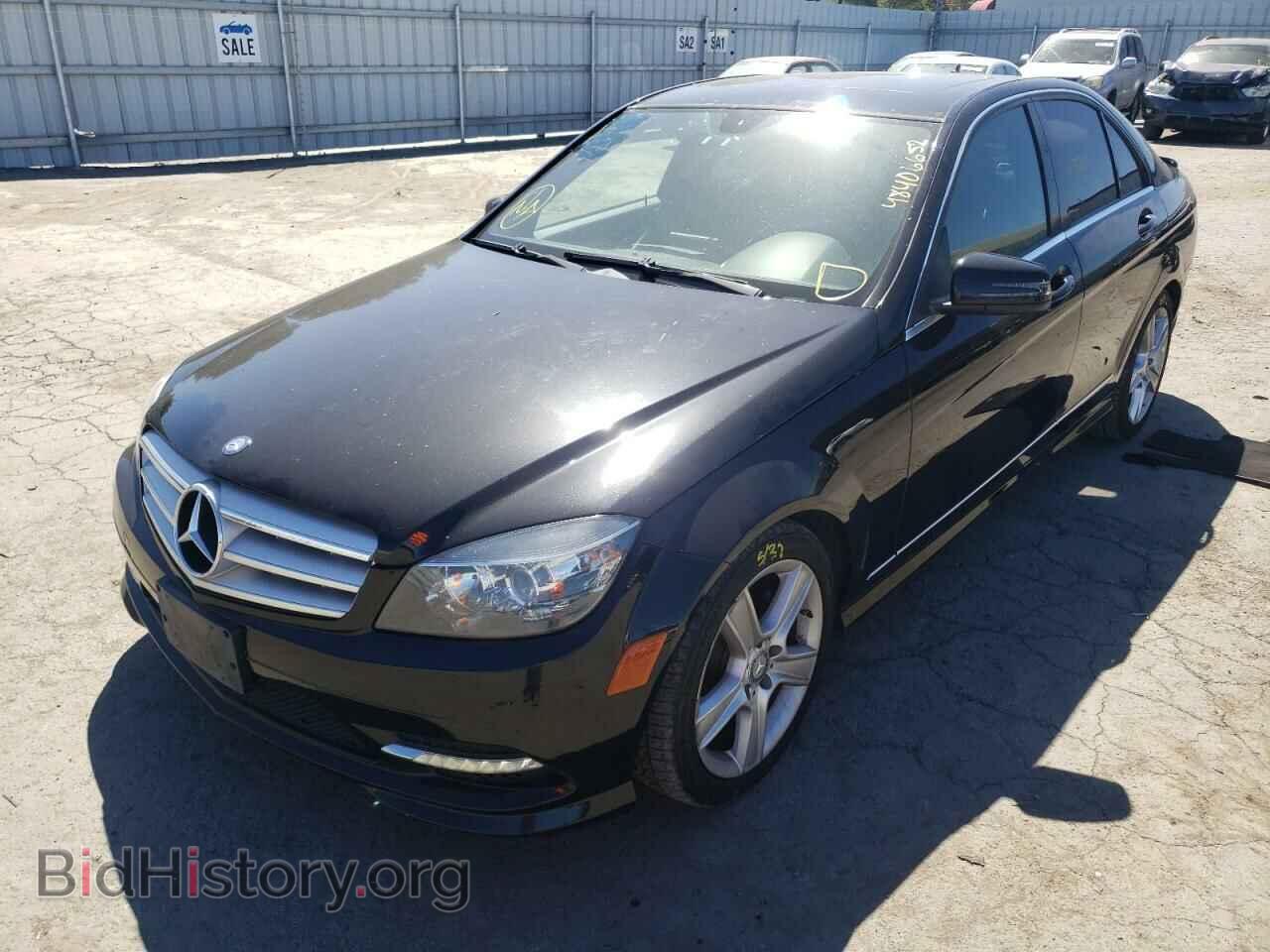 2011 MERCEDES-BENZ C-CLASS - VIN: WDDGF5EB2BR178002 - Фото 2