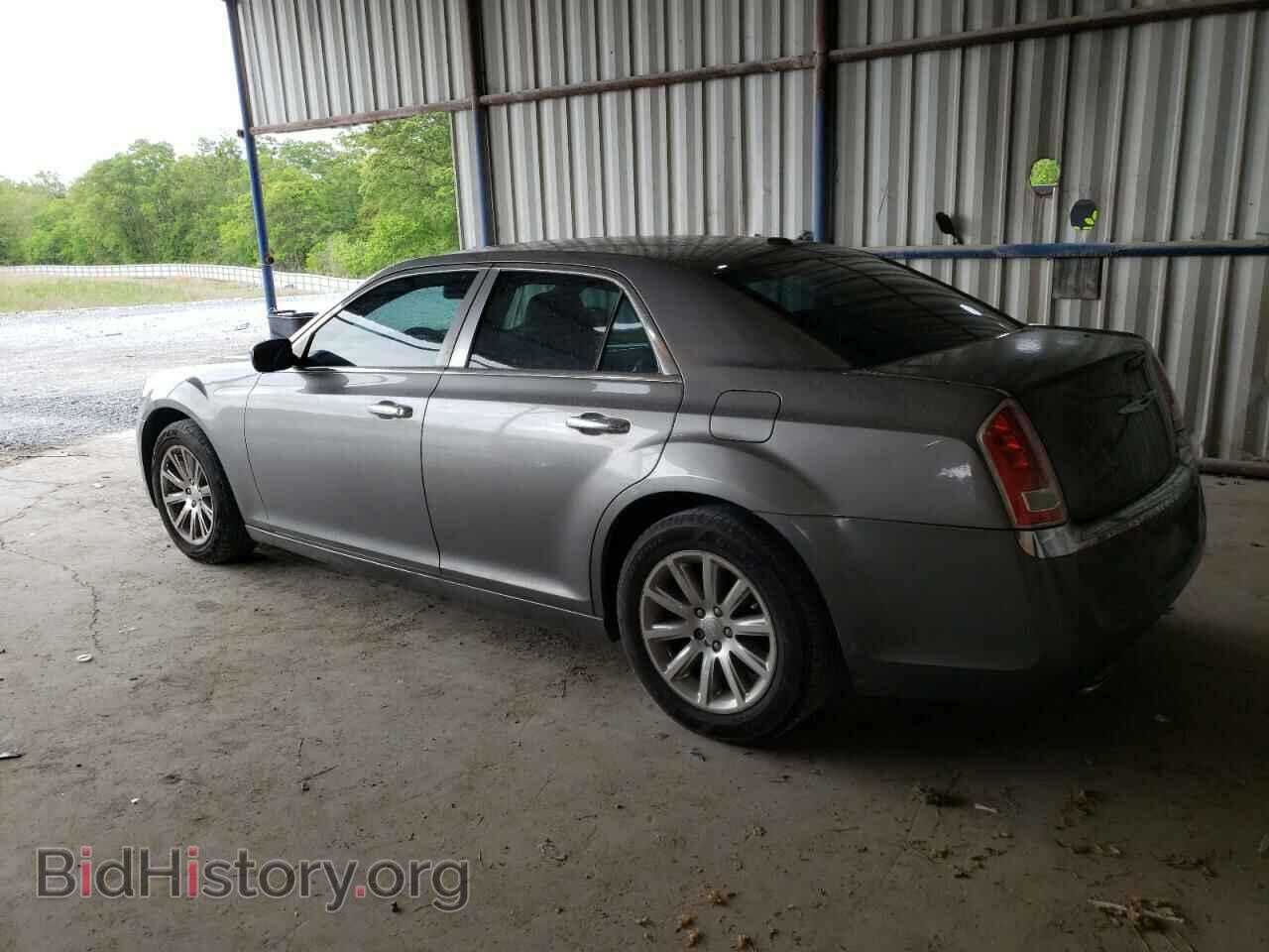 2011 CHRYSLER 300 - VIN: 2C3CA5CG3BH580847 - Фото 2