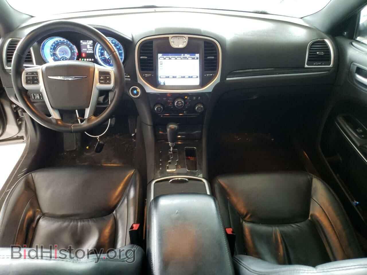 2011 CHRYSLER 300 - VIN: 2C3CA5CG3BH580847 - Фото 8