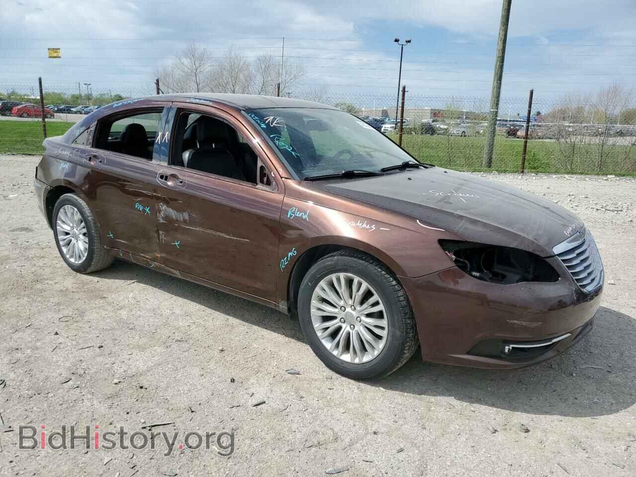 2012 CHRYSLER 200 - VIN: 1C3CCBCB1CN307587 - Photo 4