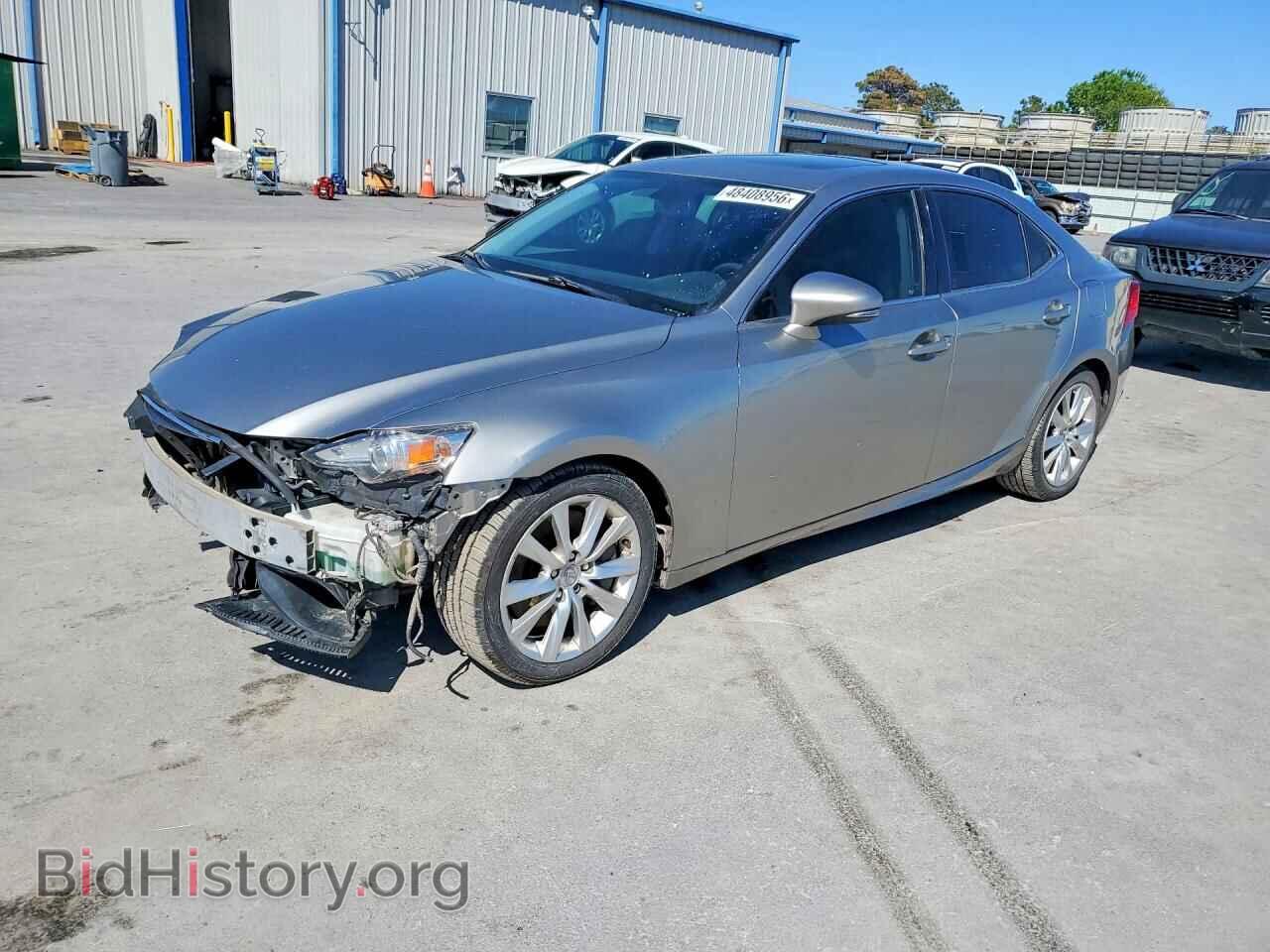 Photo JTHBA1D29G5010920 - LEXUS IS 2016