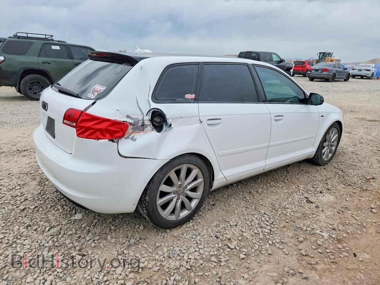 2011 AUDI A3 - VIN: WAUBJBFM5BA057042 - Photo 3