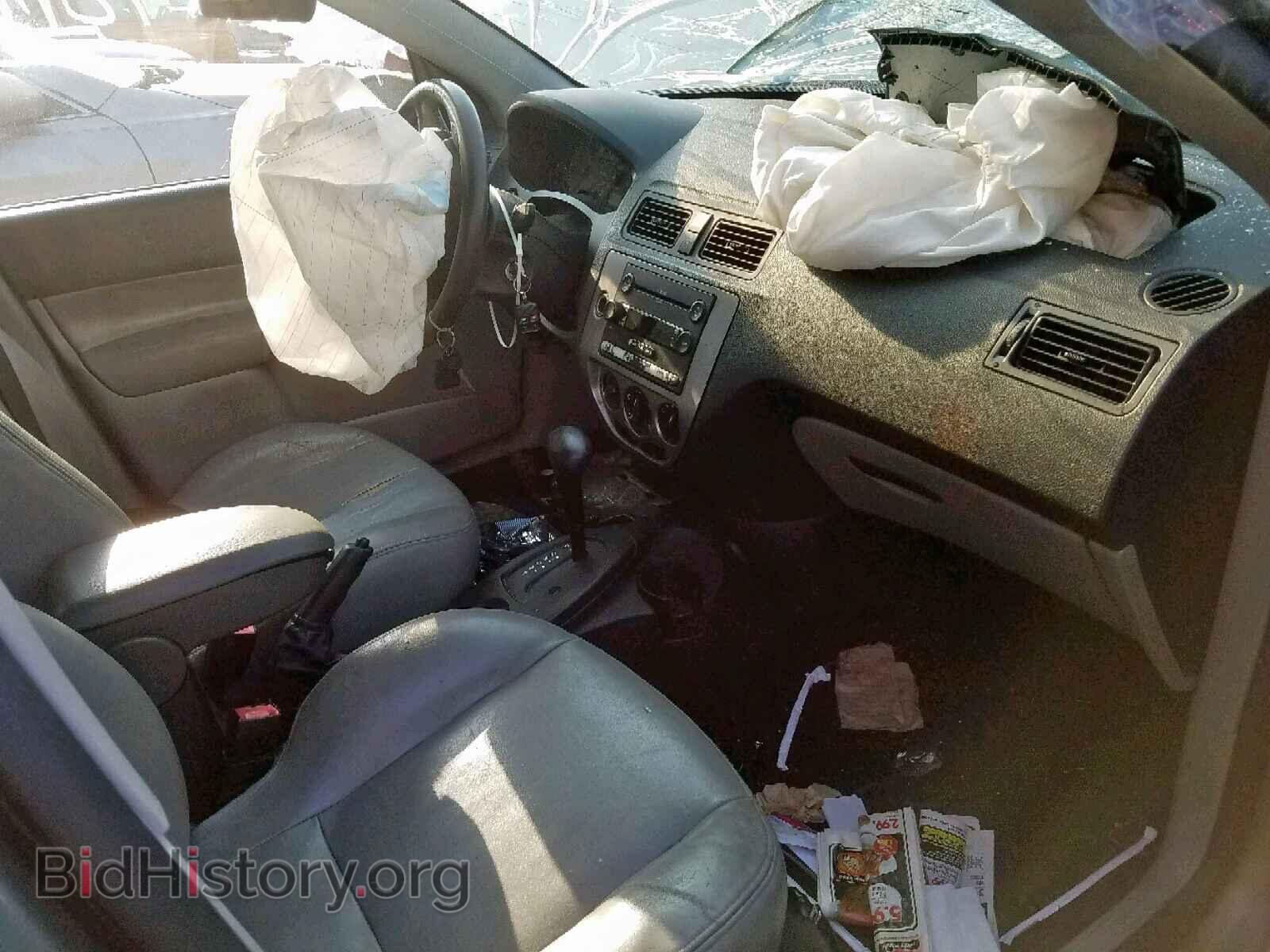 2005 FORD FOCUS - VIN: 3FAFP37N85R138441 - Фото 5