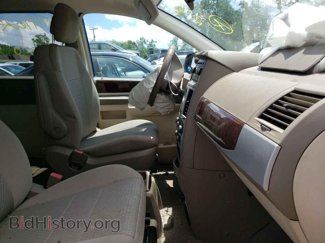 2010 CHRYSLER MINIVAN - VIN: 2A4RR5D13AR440972 - Фото 5