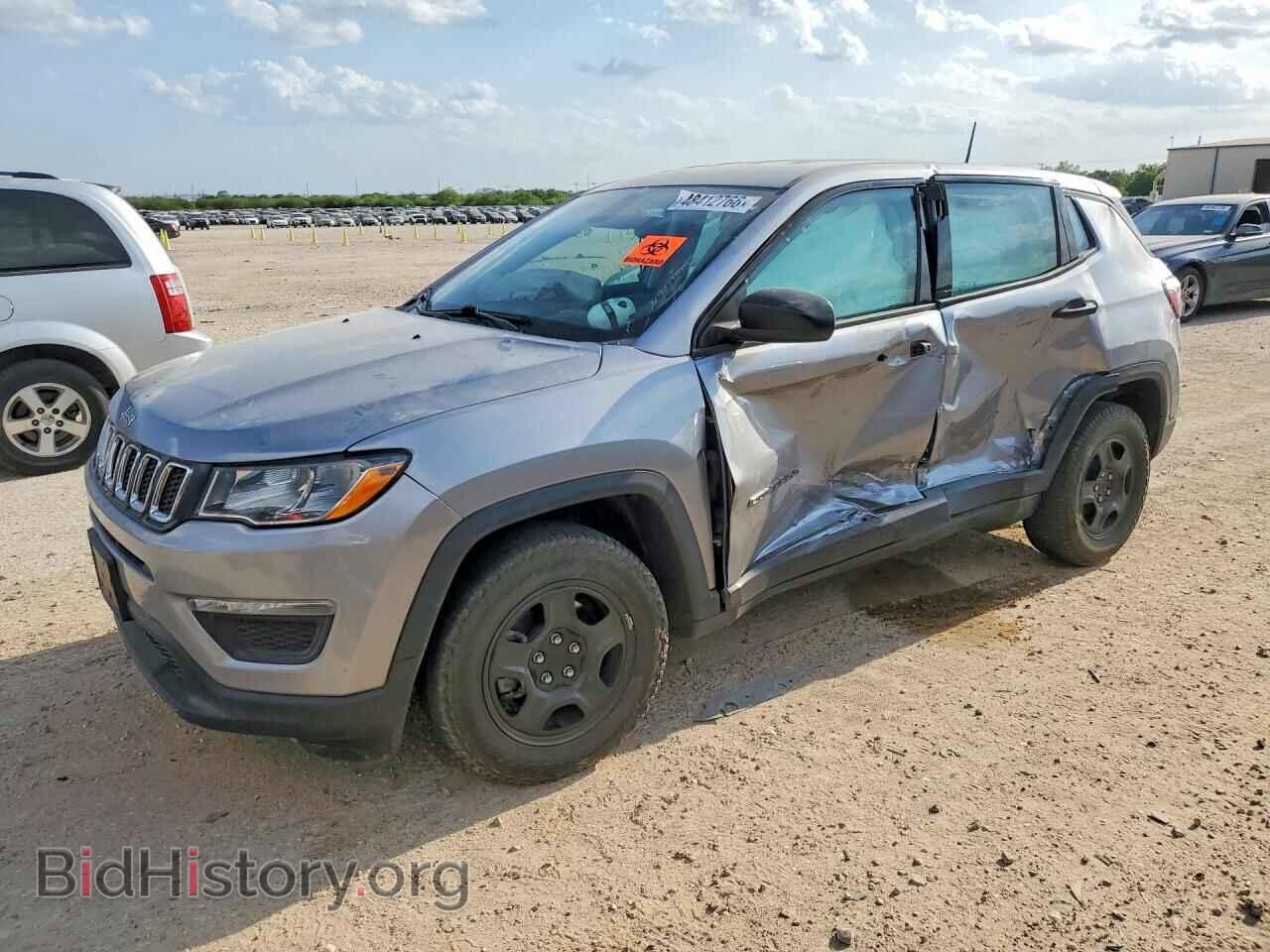 Фотография 3C4NJCAB1JT488237 - JEEP COMPASS 2018