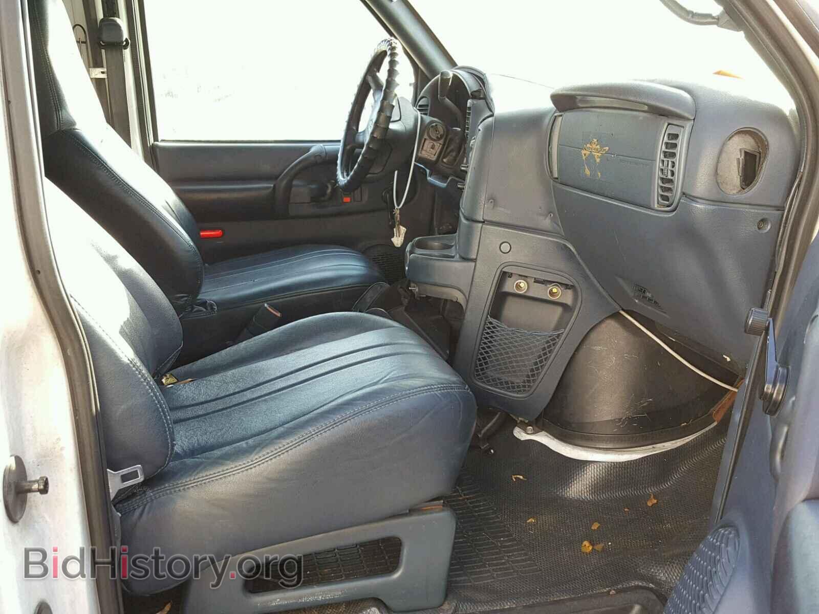 1997 CHEVROLET ASTRO - VIN: 1GCDM19W1VB236137 - Фото 5
