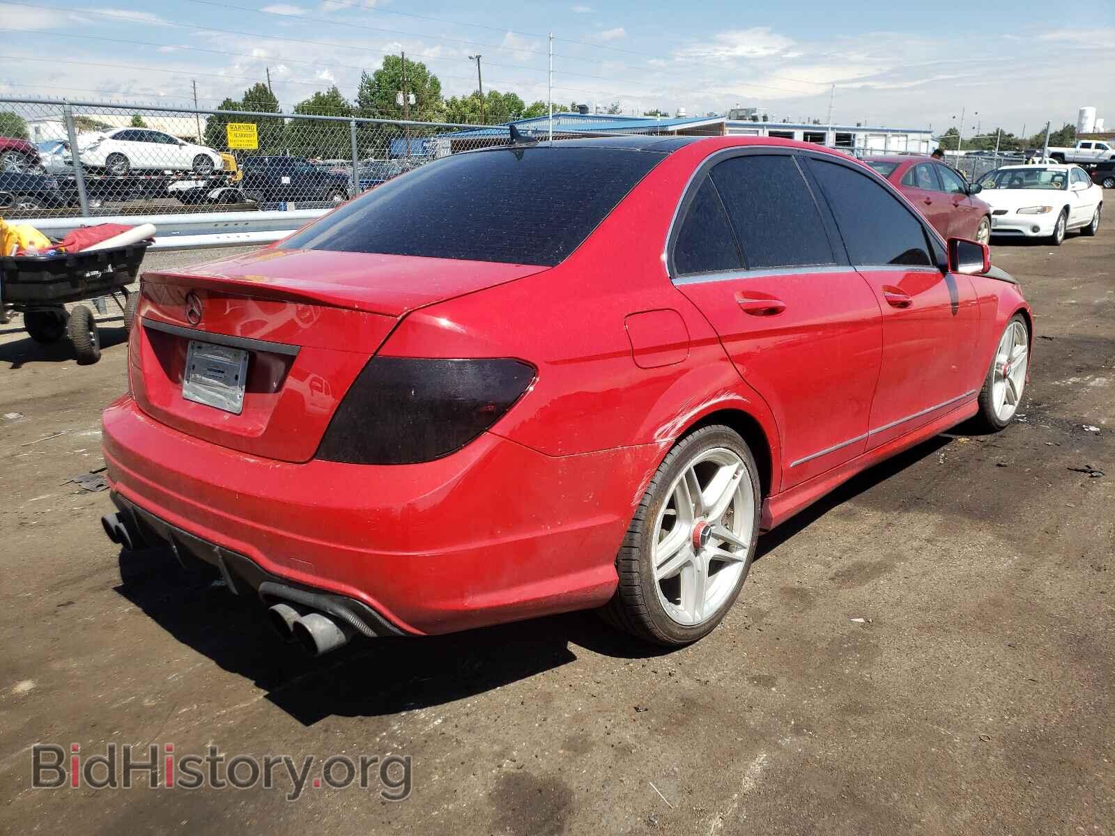 2012 MERCEDES-BENZ C-CLASS - VIN: WDDGF8BB4CR232021 - Фото 4