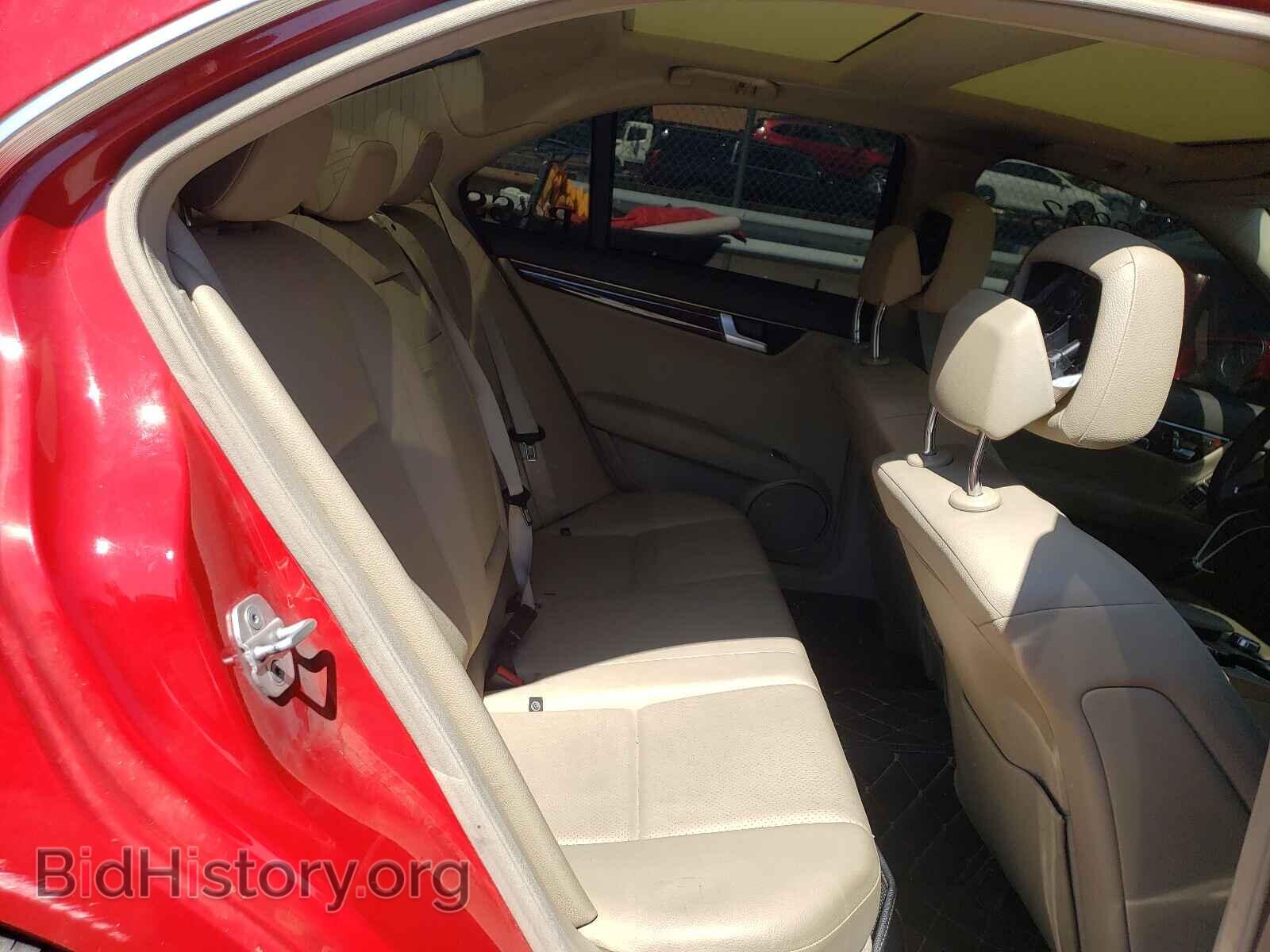 2012 MERCEDES-BENZ C-CLASS - VIN: WDDGF8BB4CR232021 - Фото 6