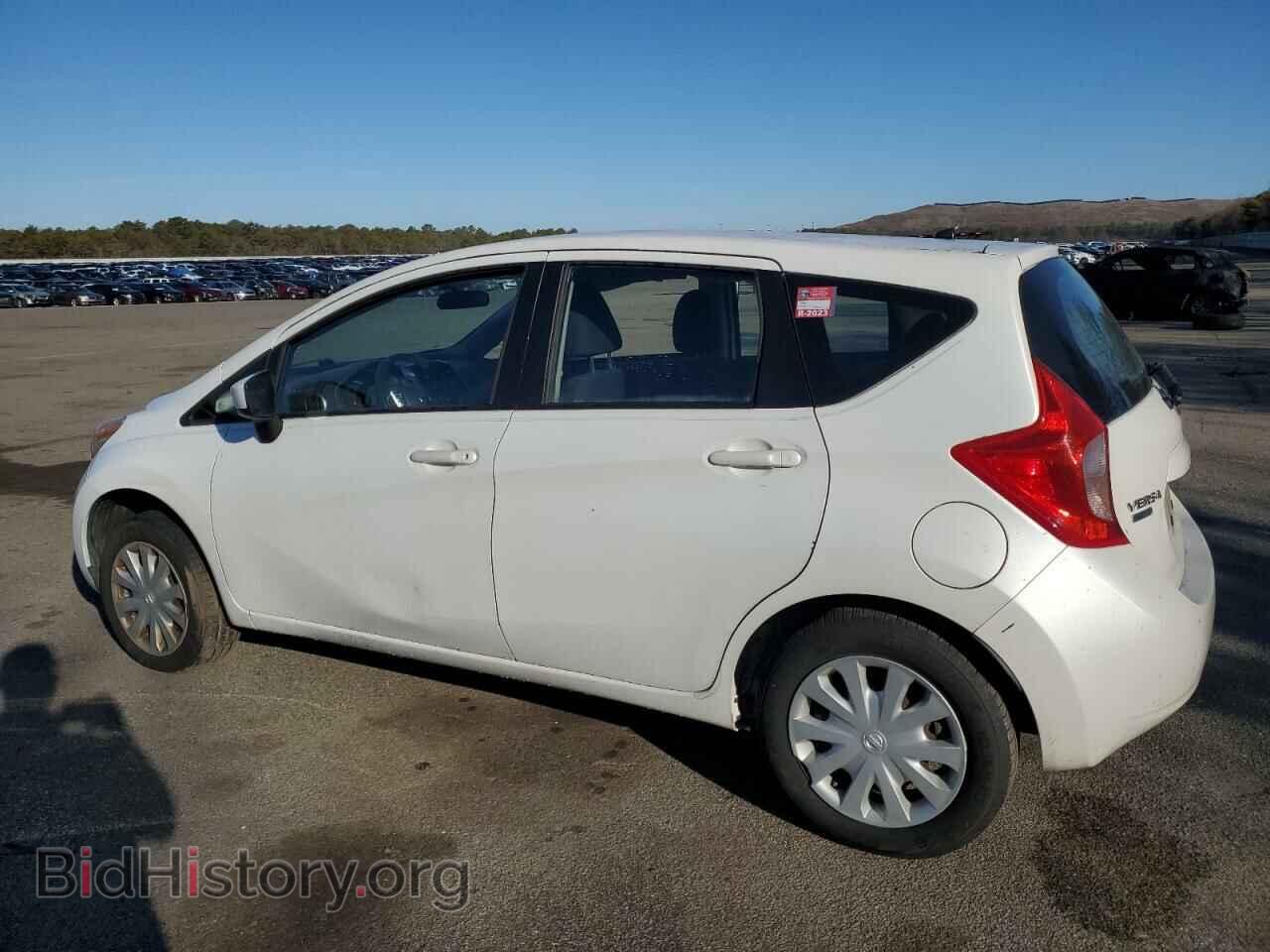 2015 NISSAN VERSA - VIN: 3N1CE2CP5FL354551 - Фото 2