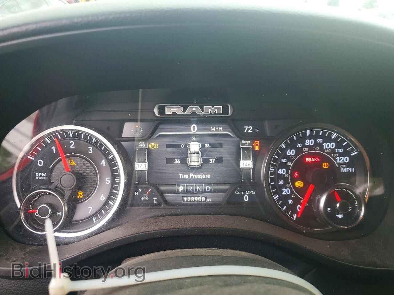 2019 RAM 1500 - VIN: 1C6SRFFT4KN856188 - Фото 9