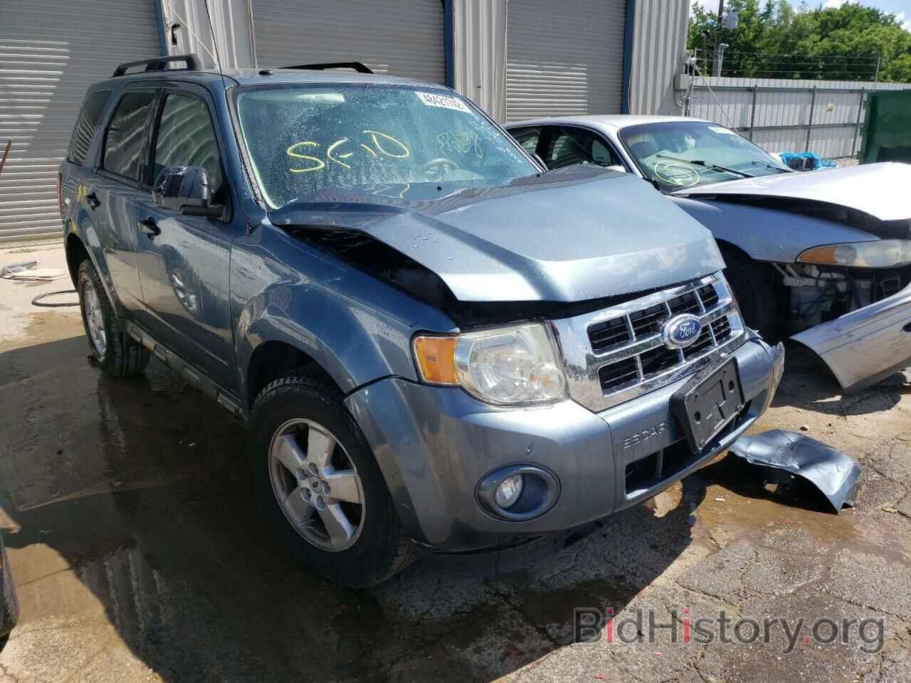 Photo 1FMCU0D79AKA93367 - FORD ESCAPE 2010