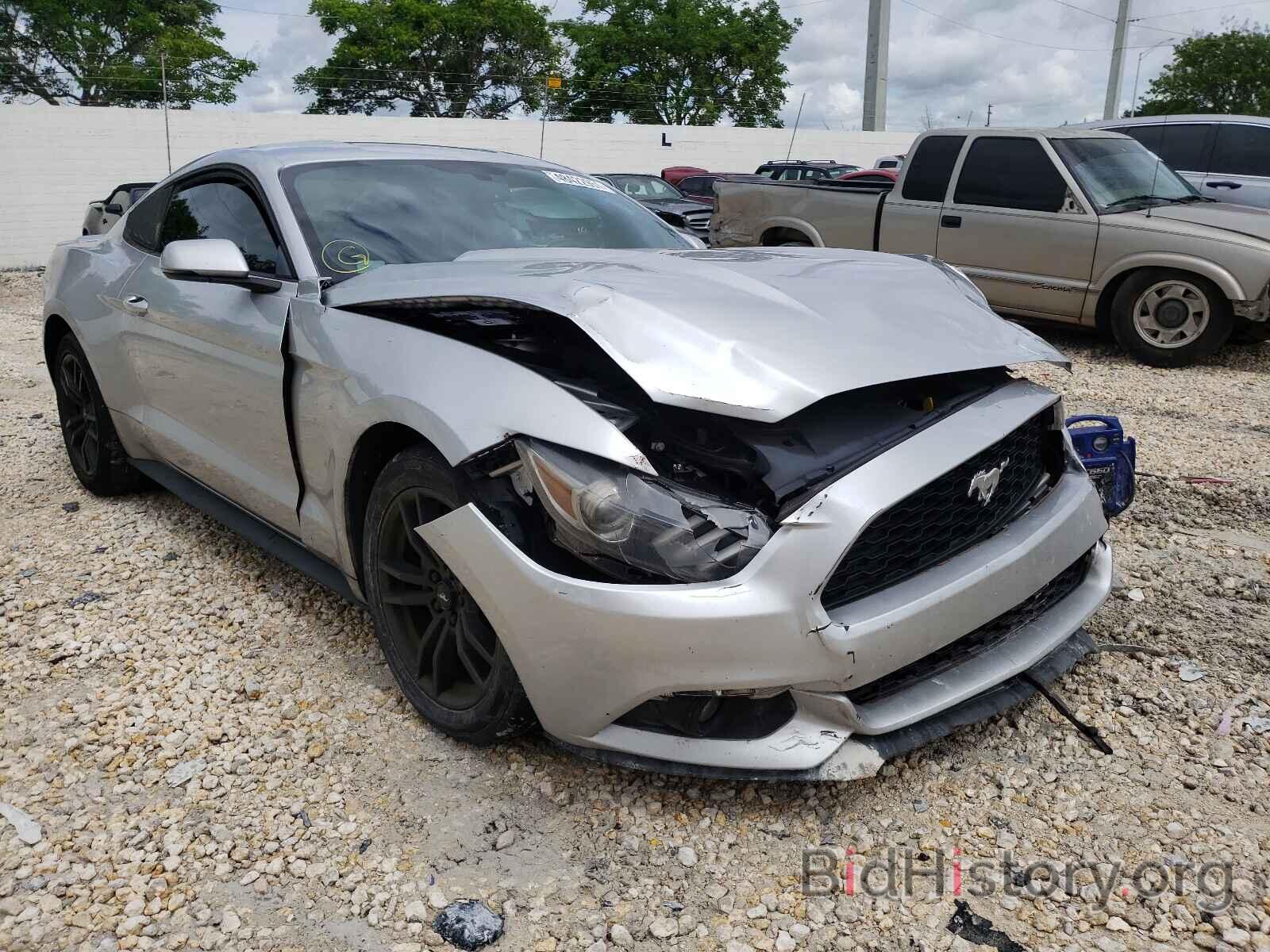 Photo 1FA6P8TH0F5429775 - FORD MUSTANG 2015