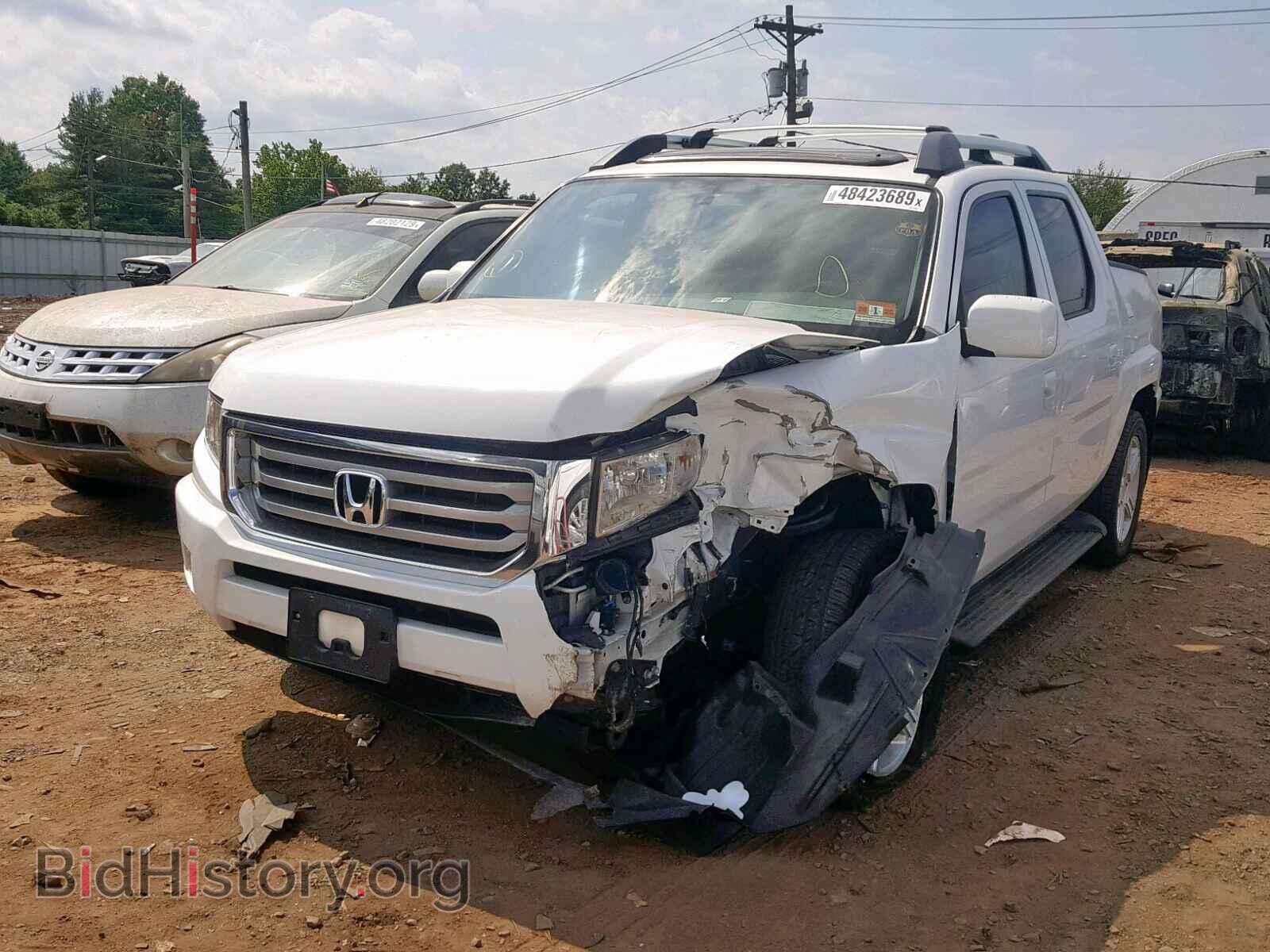 2013 HONDA RIDGELINE - VIN: 5FPYK1F56DB008446 - Фото 2