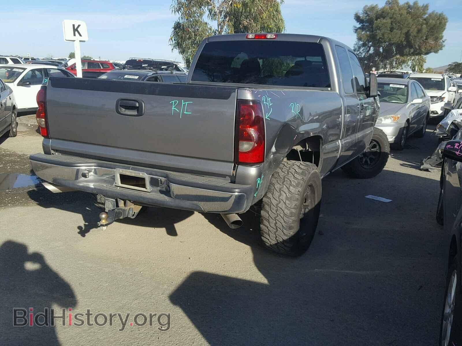 2006 CHEVROLET SILVERADO - VIN: 1GCEC19TX6Z135992 - Фото 4