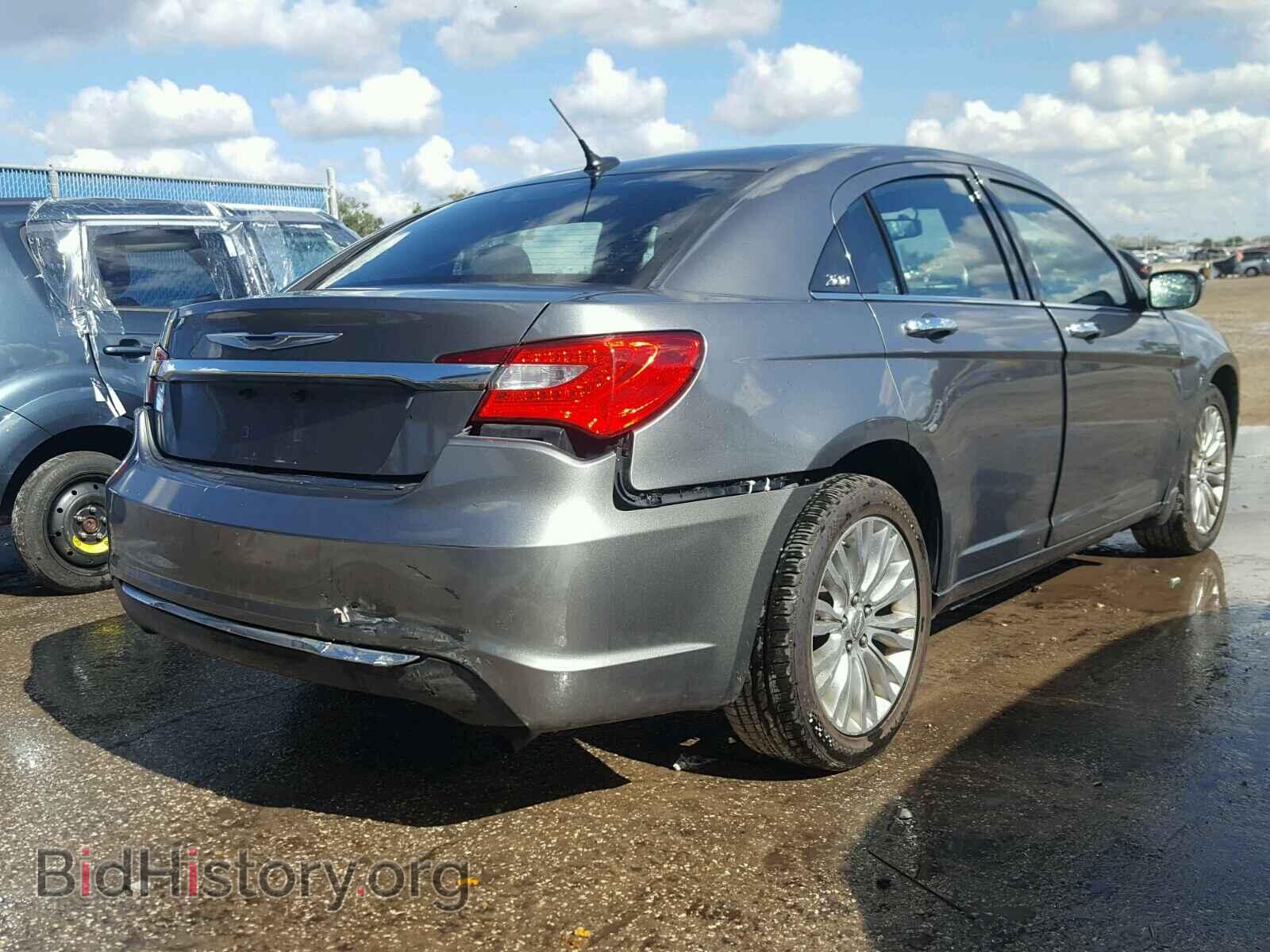 2011 CHRYSLER 200 - VIN: 1C3BC2FB8BN582766 - Photo 4