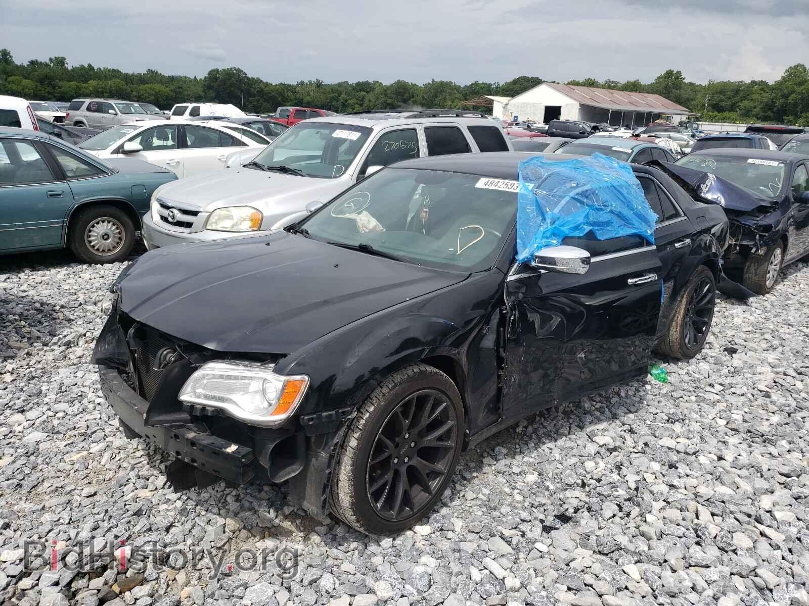 2013 CHRYSLER 300 - VIN: 2C3CCAAG5DH740929 - Фото 2