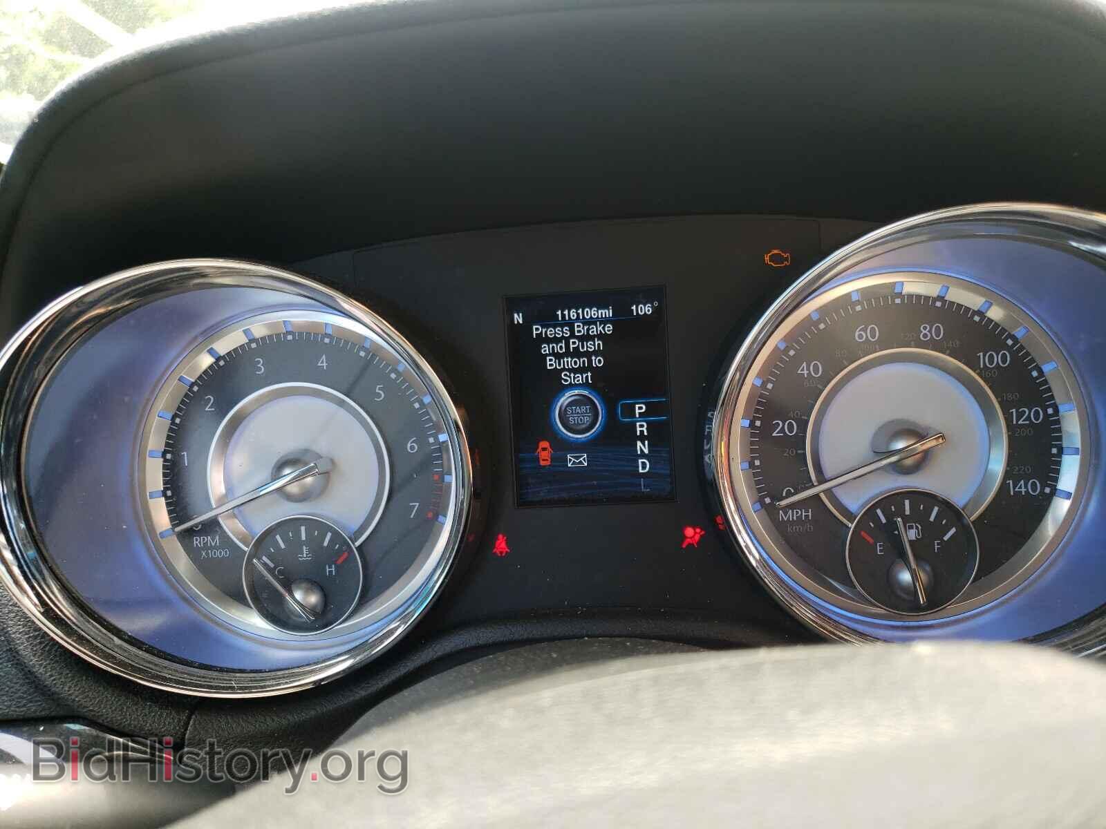 2013 CHRYSLER 300 - VIN: 2C3CCAAG5DH740929 - Фото 8
