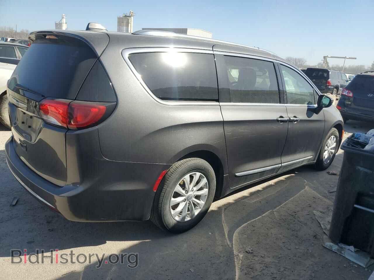 2018 CHRYSLER PACIFICA - VIN: 2C4RC1BGXJR295128 - Фото 3