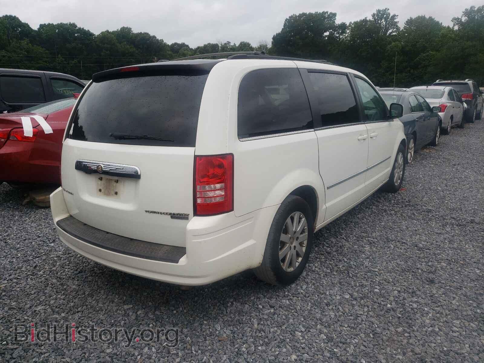 2010 CHRYSLER MINIVAN - VIN: 2A4RR5D11AR253715 - Фото 4