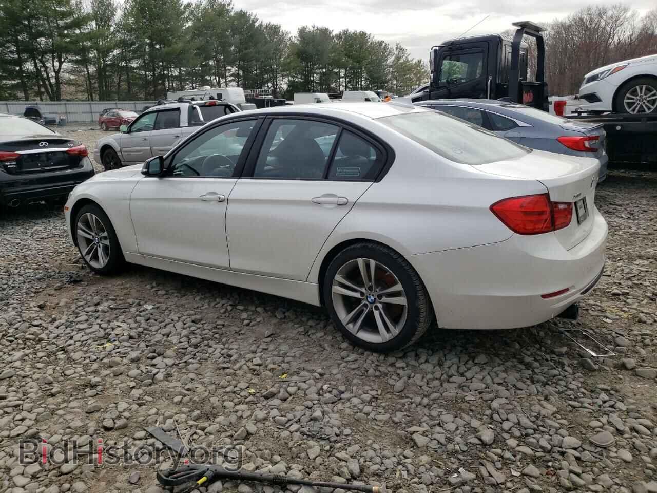 2014 BMW 3 SERIES - VIN: WBA3B9G54ENR99159 - Фото 2